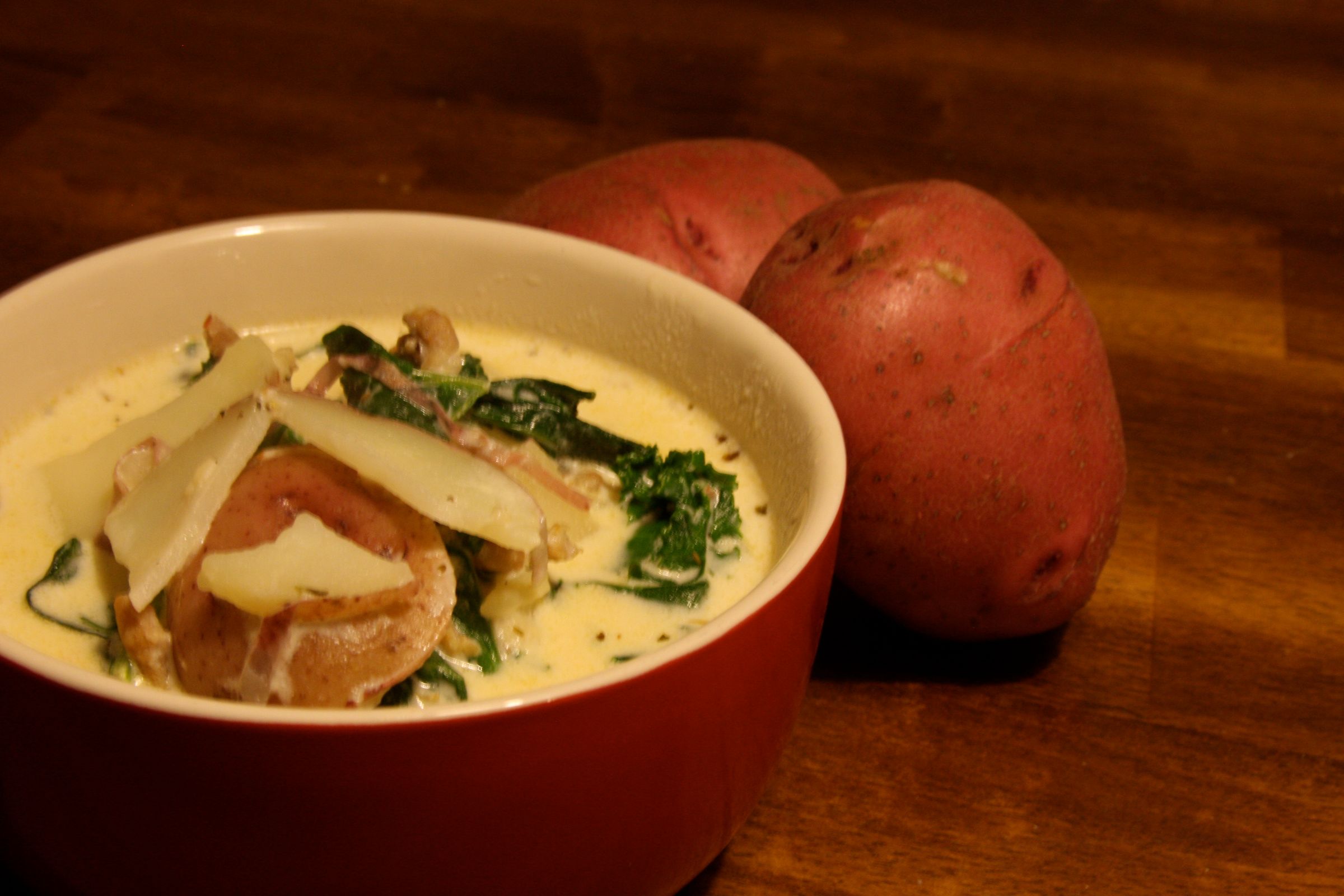 Tuscan Soup with Red Potatoes, Italian Sausage, & Kale
