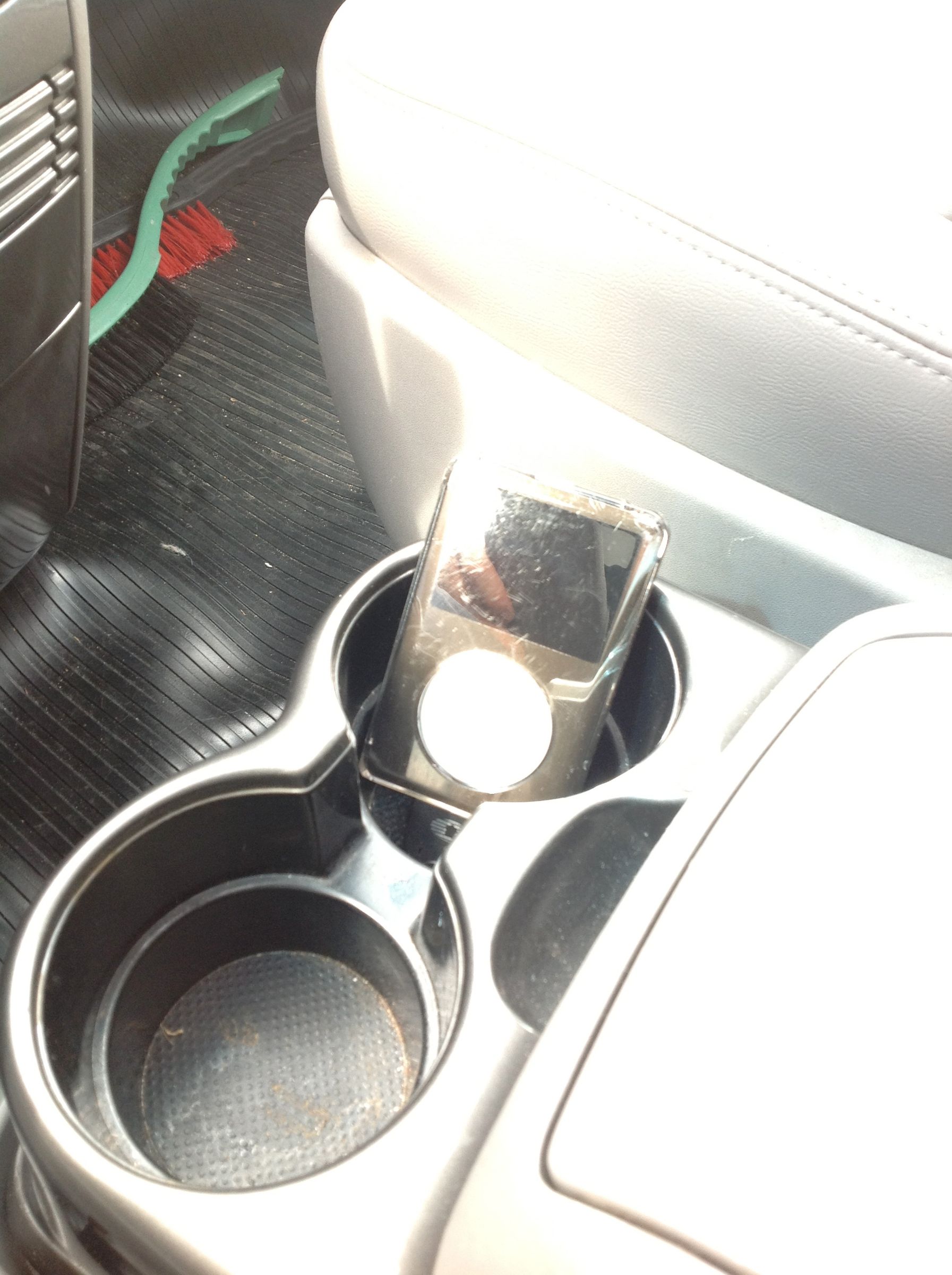 GTA Car Kits for 2005 Seinna With NAV. 9 Steps Instructables