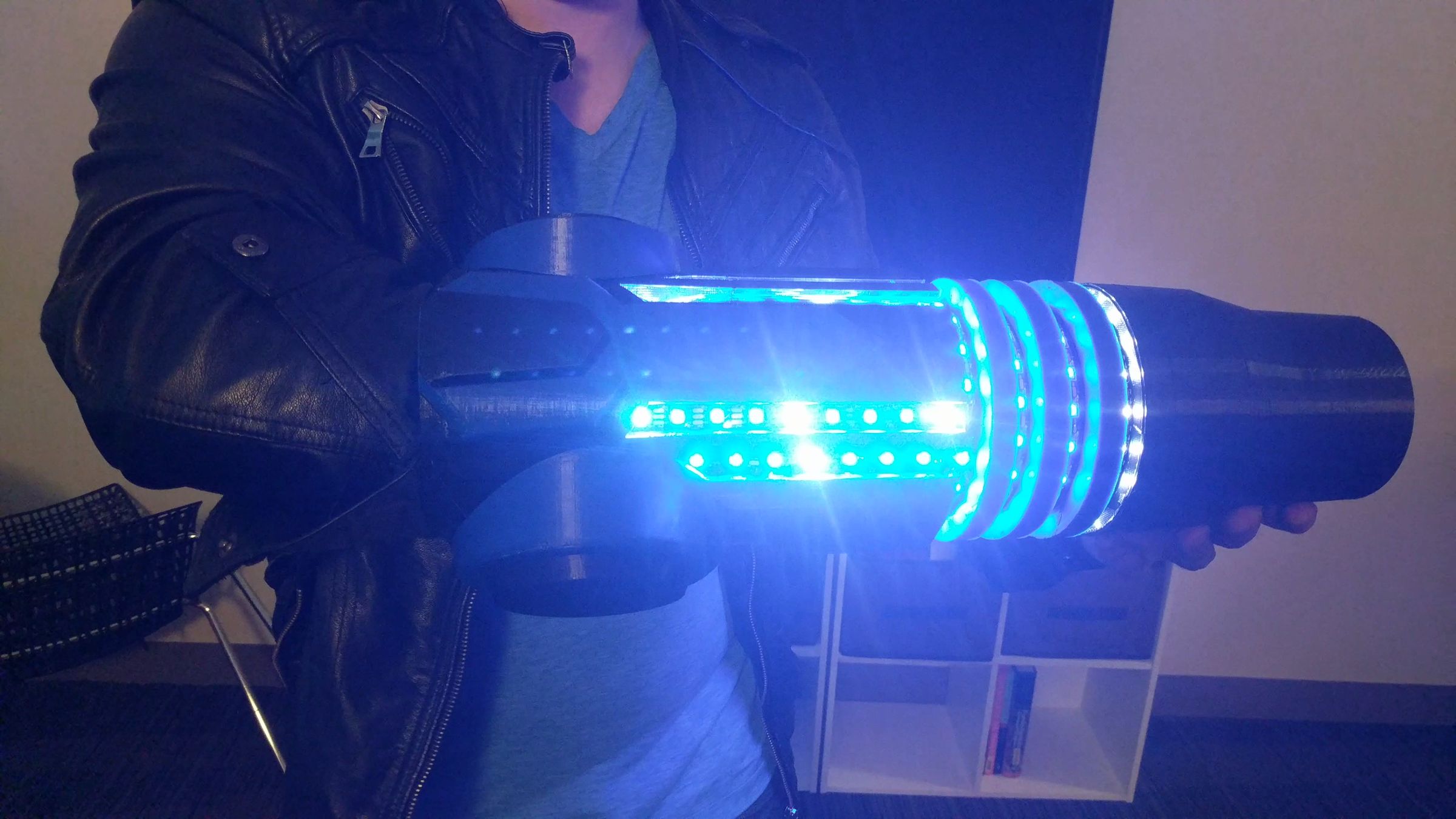 Real Laser Arm Cannon From Metroid! 9 Steps (with Pictures