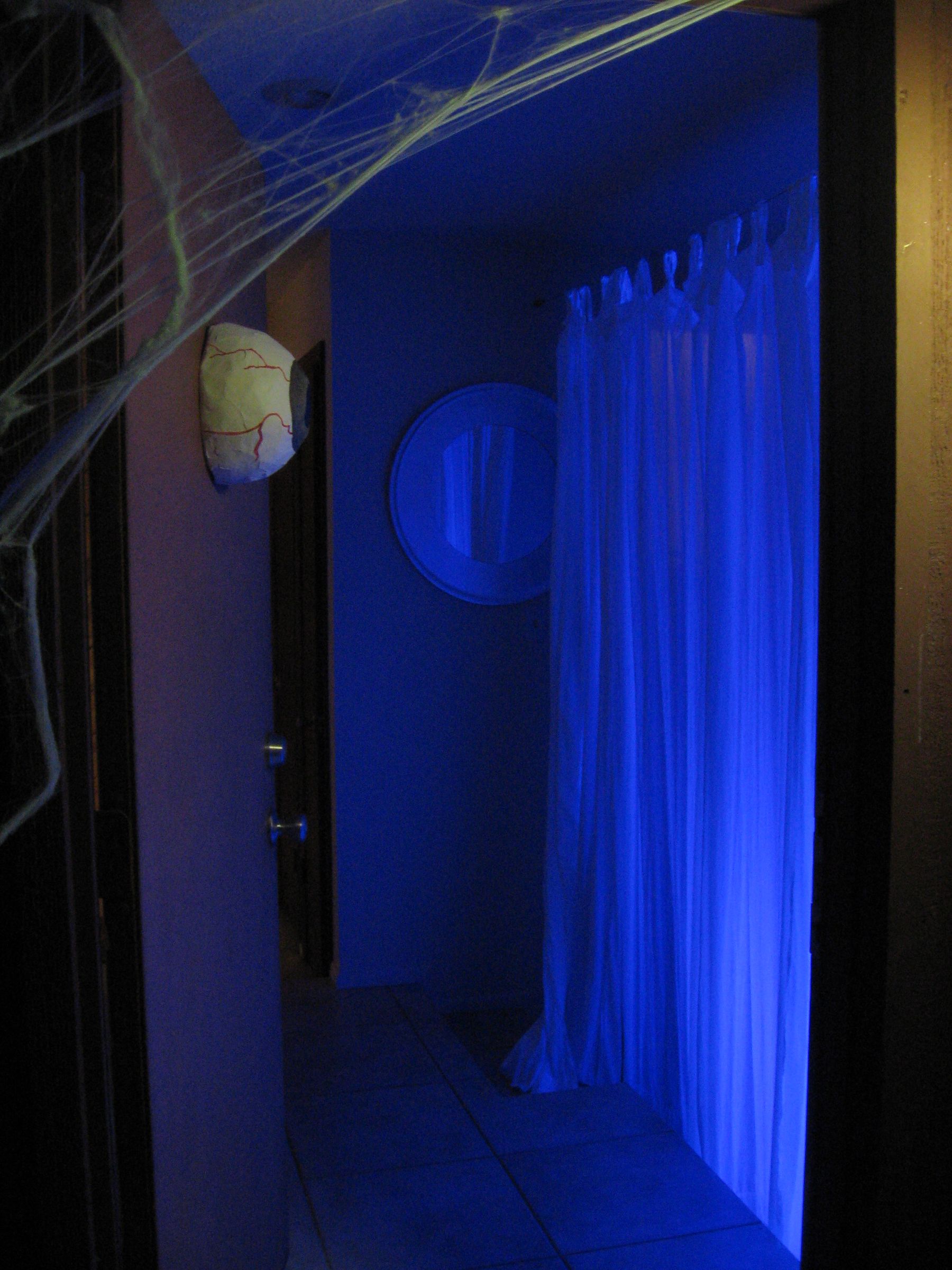 Creating an Indoor Halloween Atmosphere