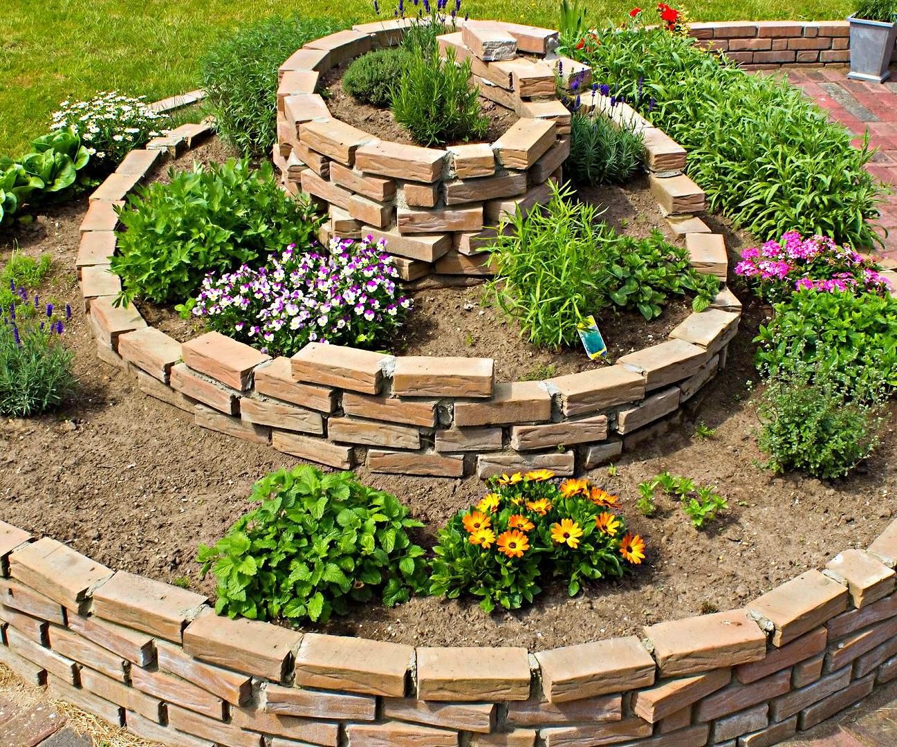 How to Make a Spiral Herb Garden