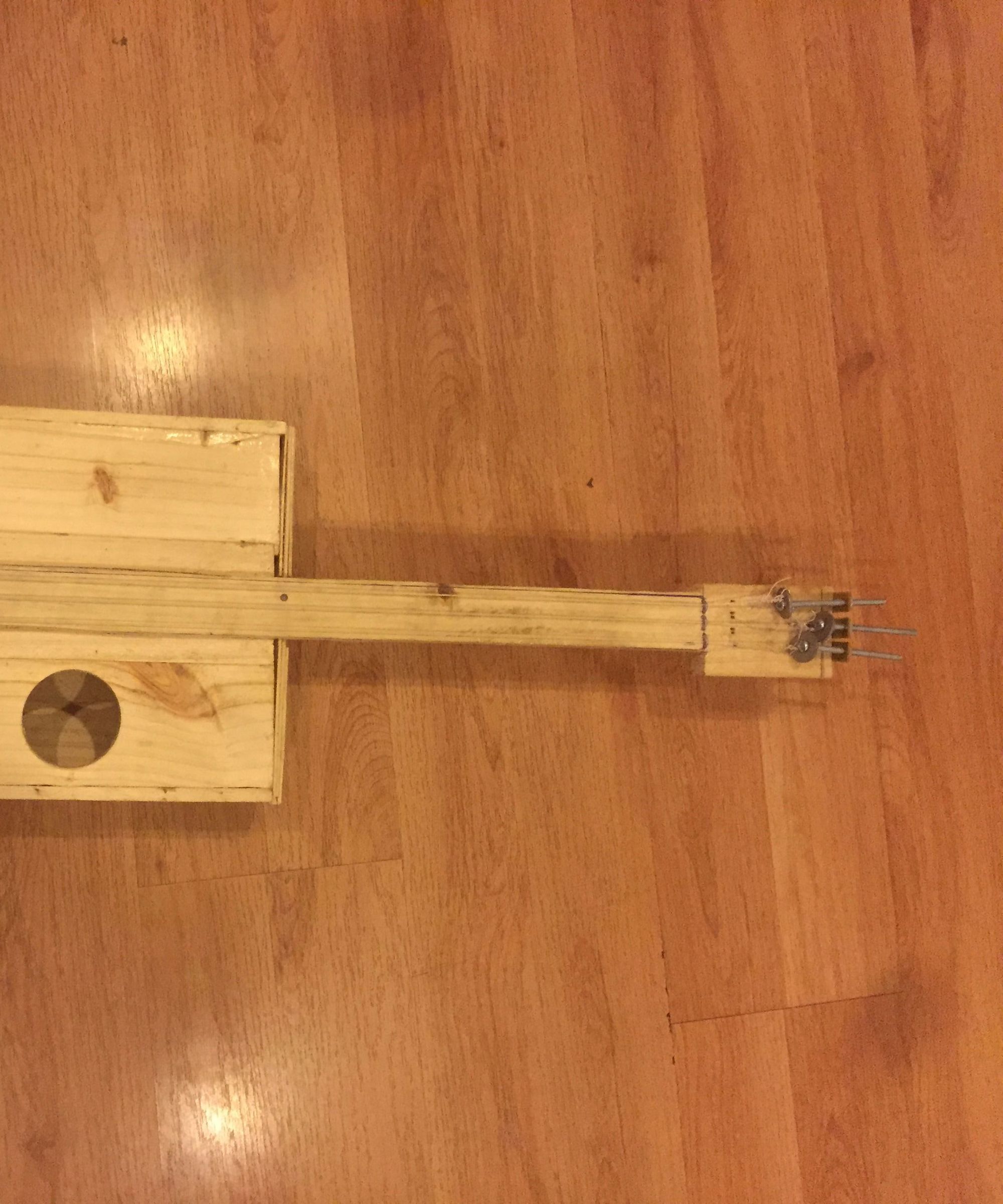 Tricordio a Base De Madera