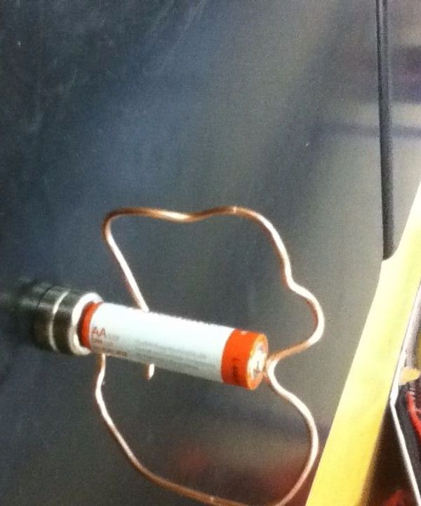 Spinning motor battery!! :3