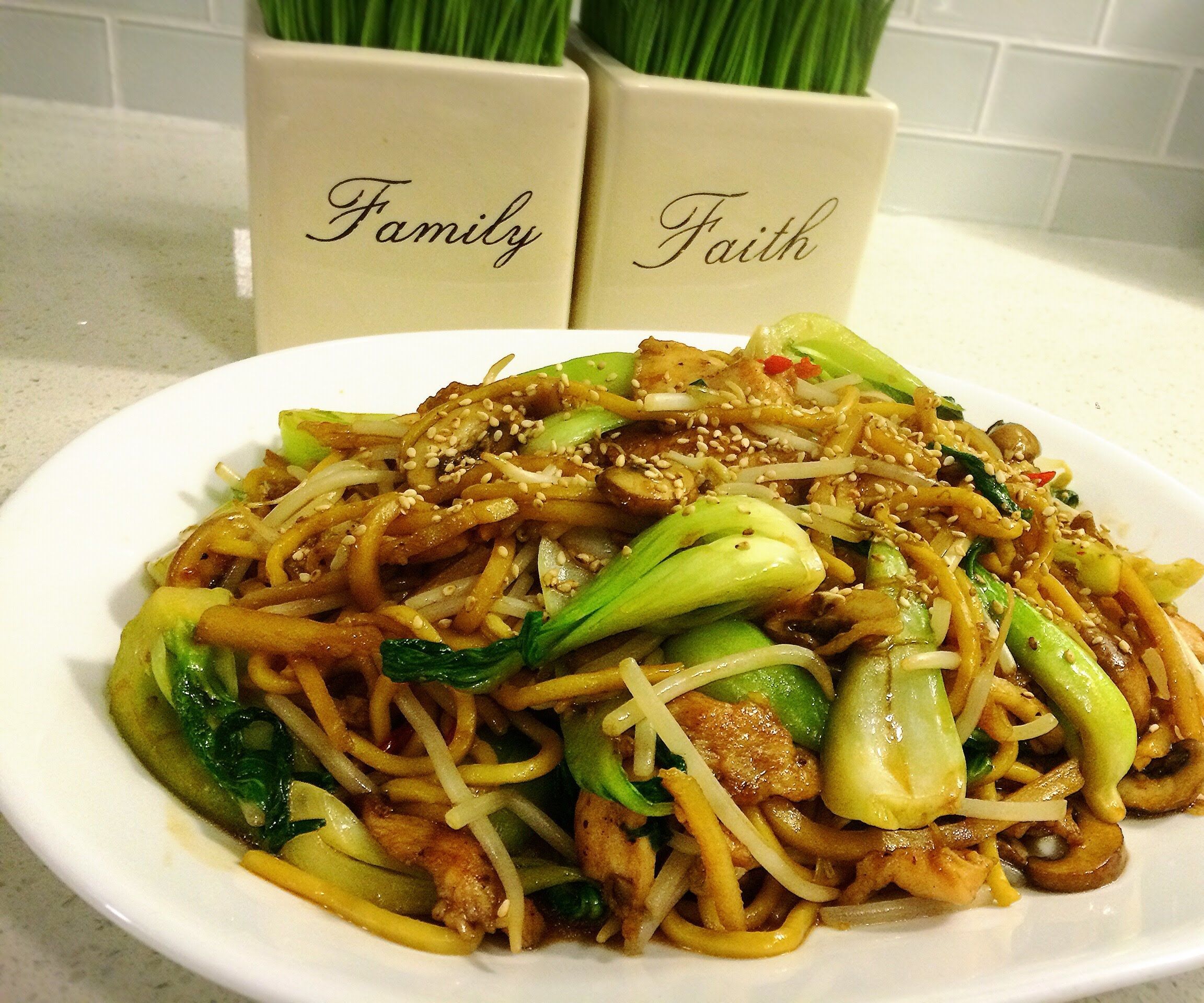 Chicken Vegetable Chow Mein