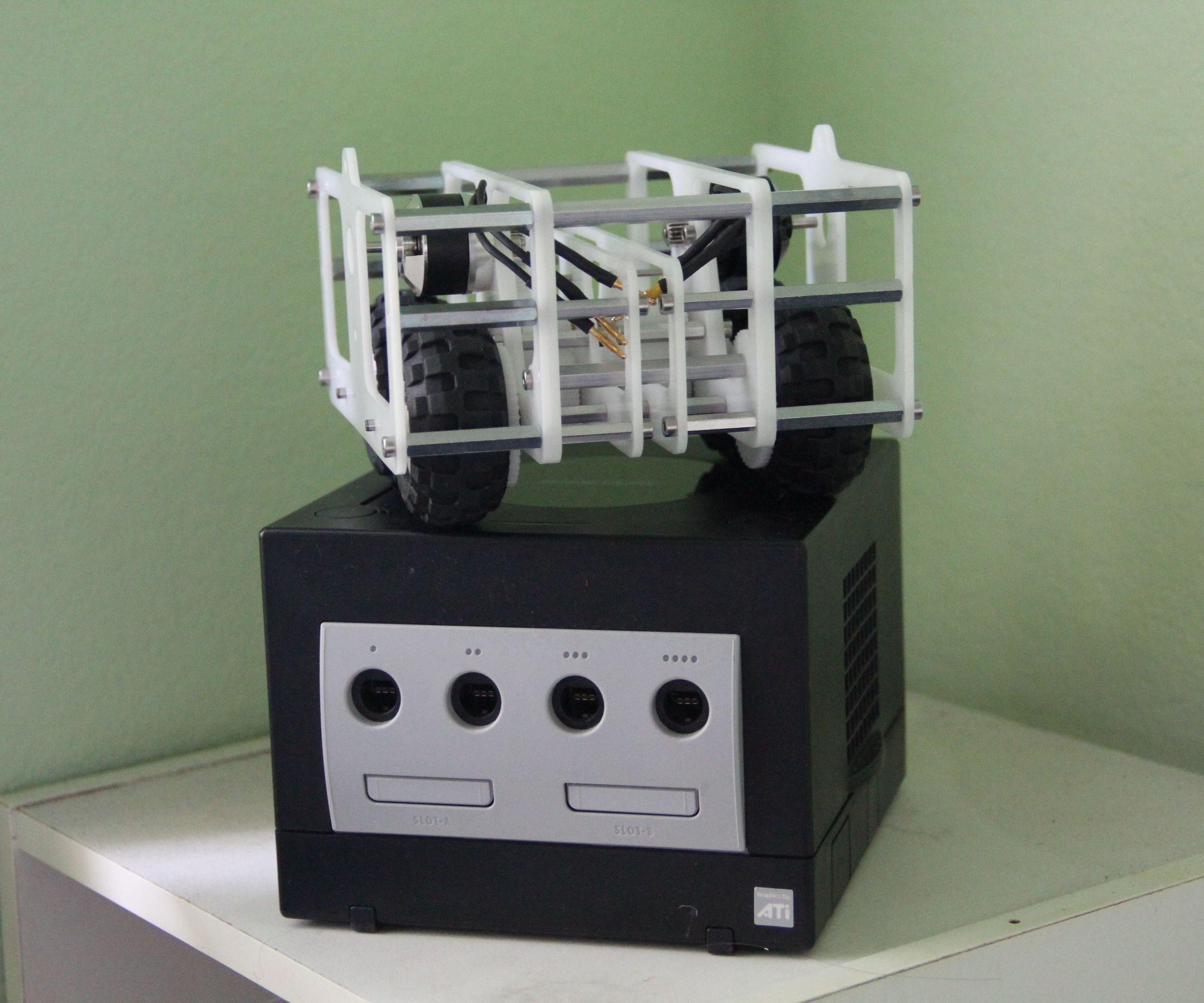 RC Nintendo GameCube Robot