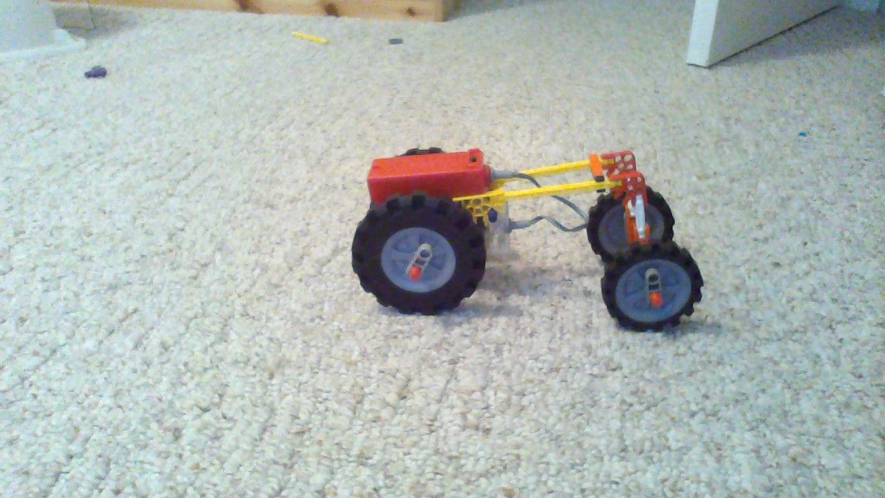 Knex small off-roader