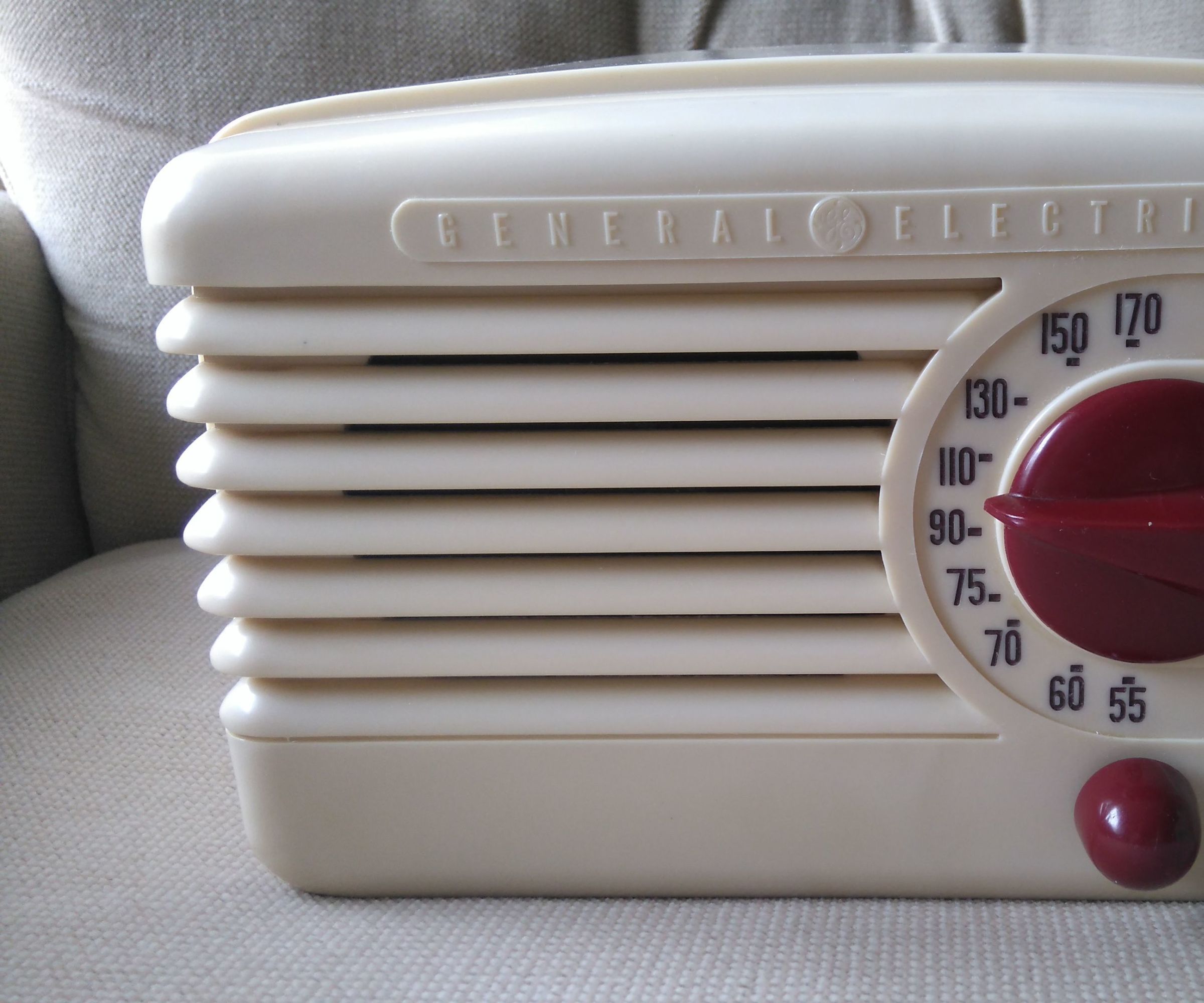 Restore a Classic Table Radio