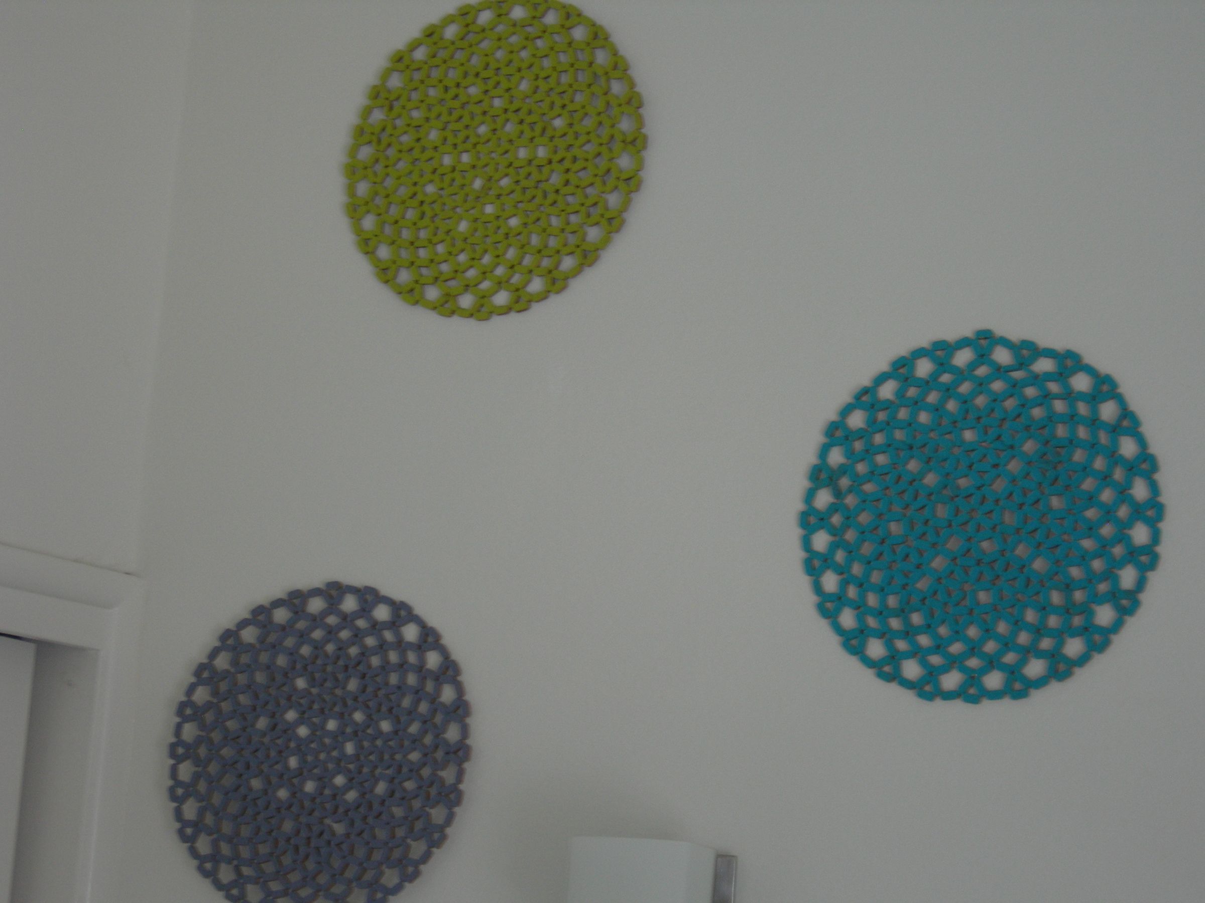 Placemat Into Wall Art Instructables