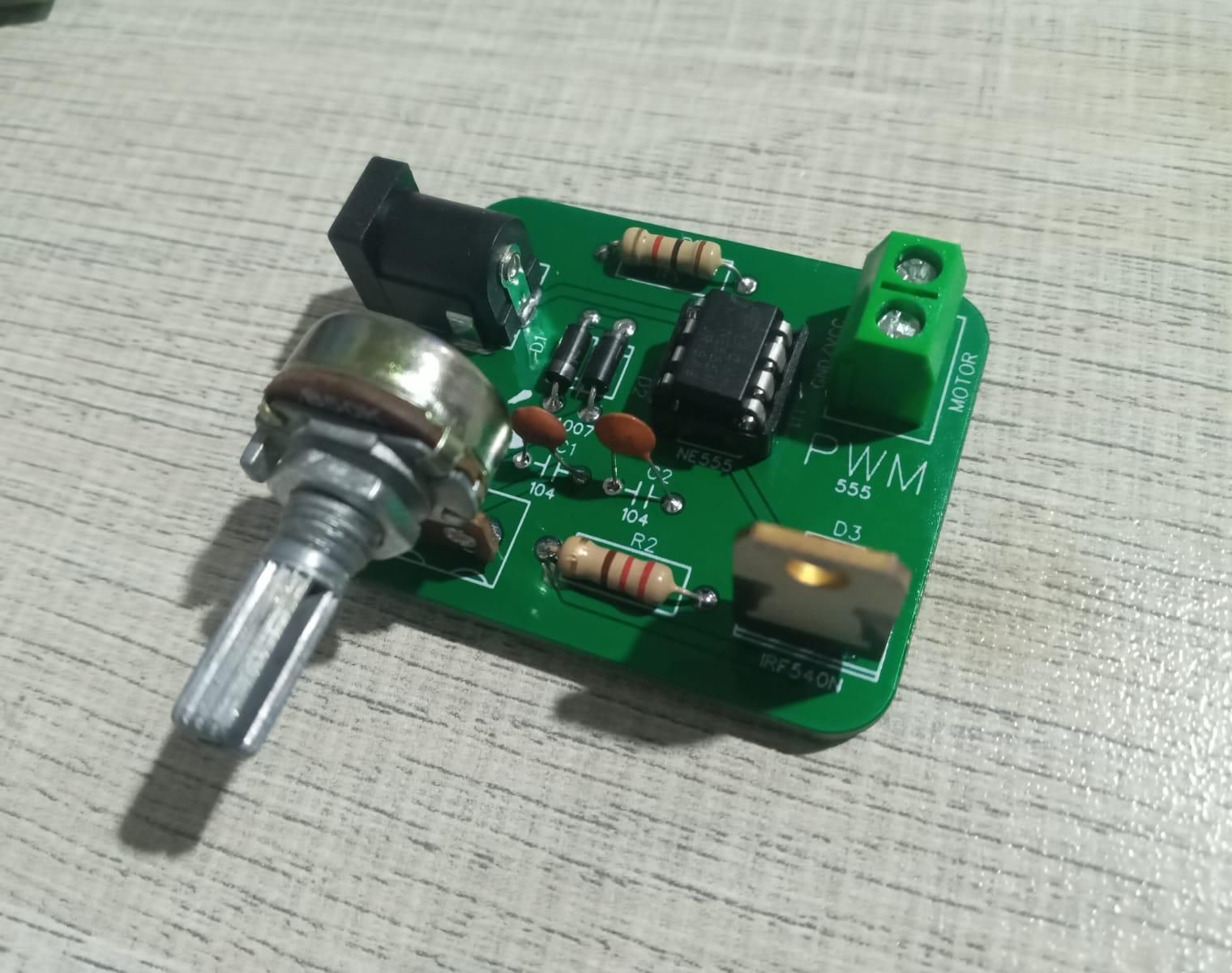 PWM NE555