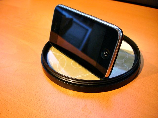 Easiest IPhone / IPod Touch Stand Ever