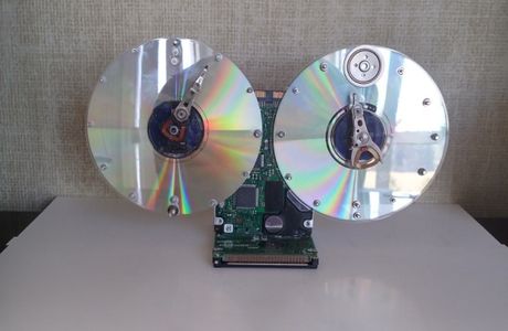 Dual-Faced Clock From Recycled Hard Drives : 9 Steps (with Pictures ...