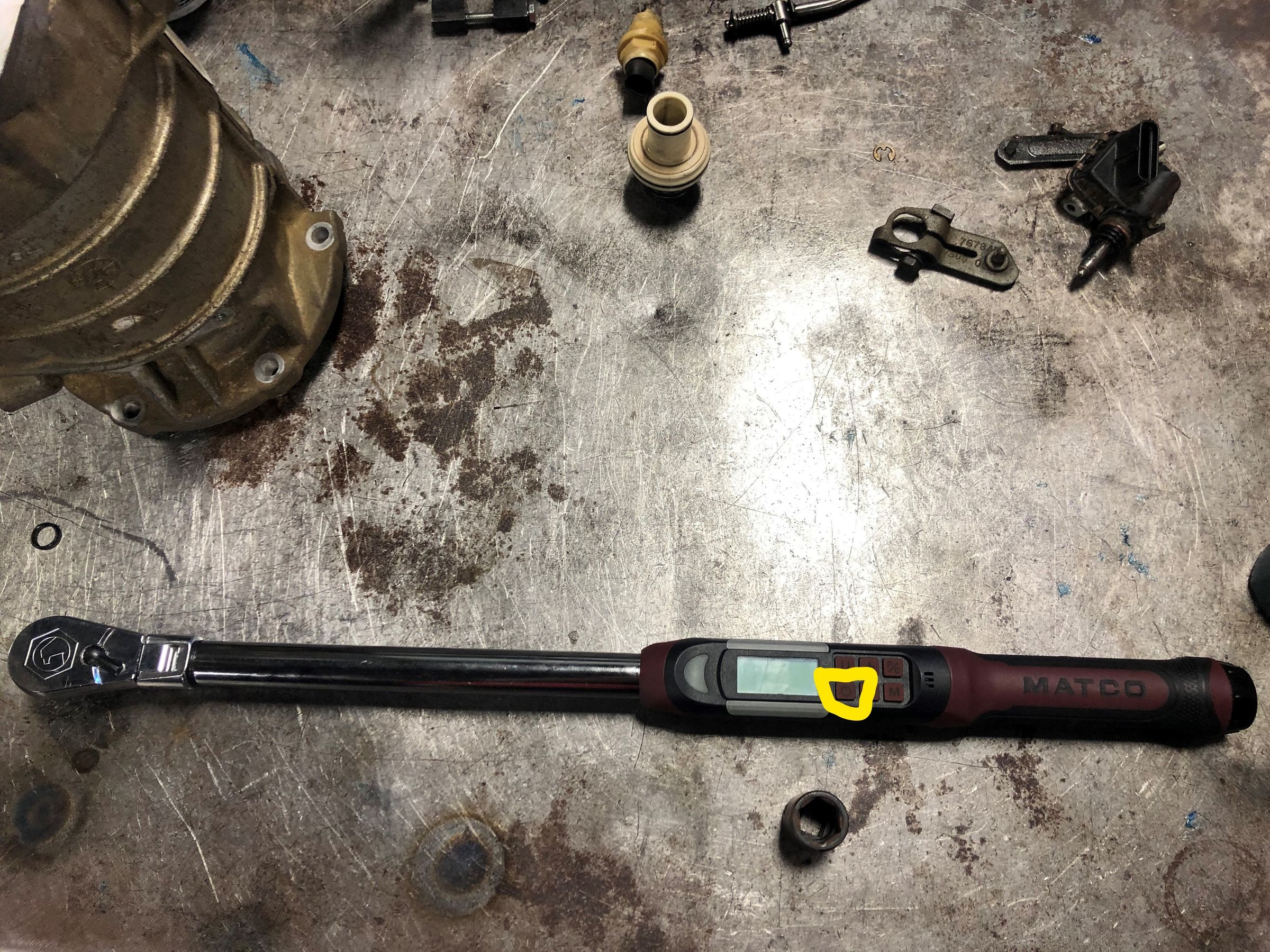 How to Use a Digital Torque Wrench 5 Steps Instructables
