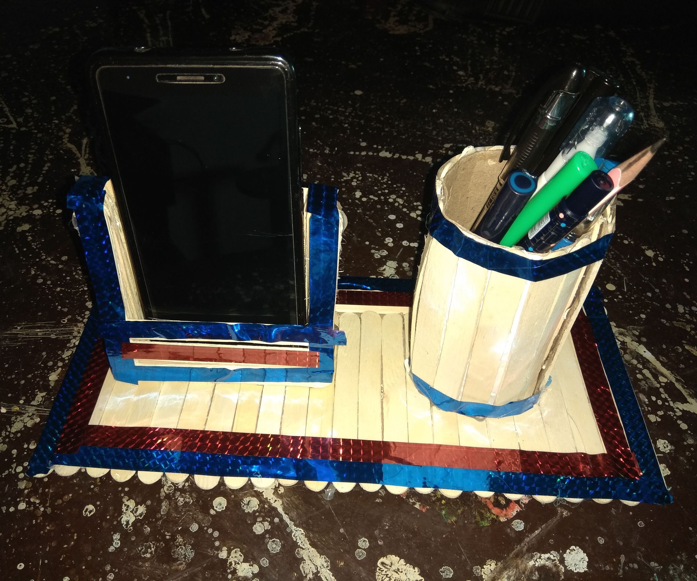 Pen Stand and Mobile Phone Holder