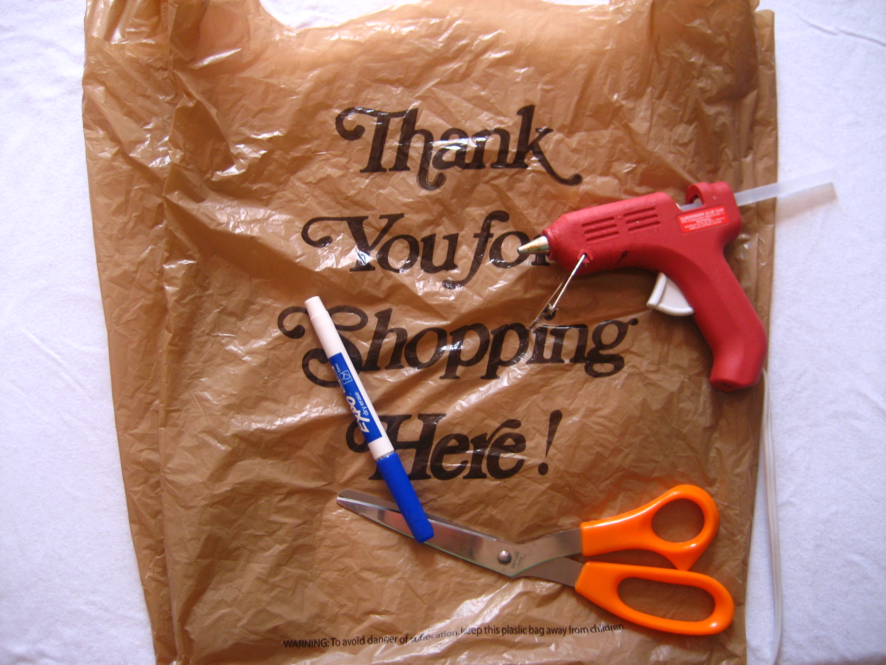 Wallflowers (Plastic Bag Hanging Flowers) 7 Steps (with Pictures