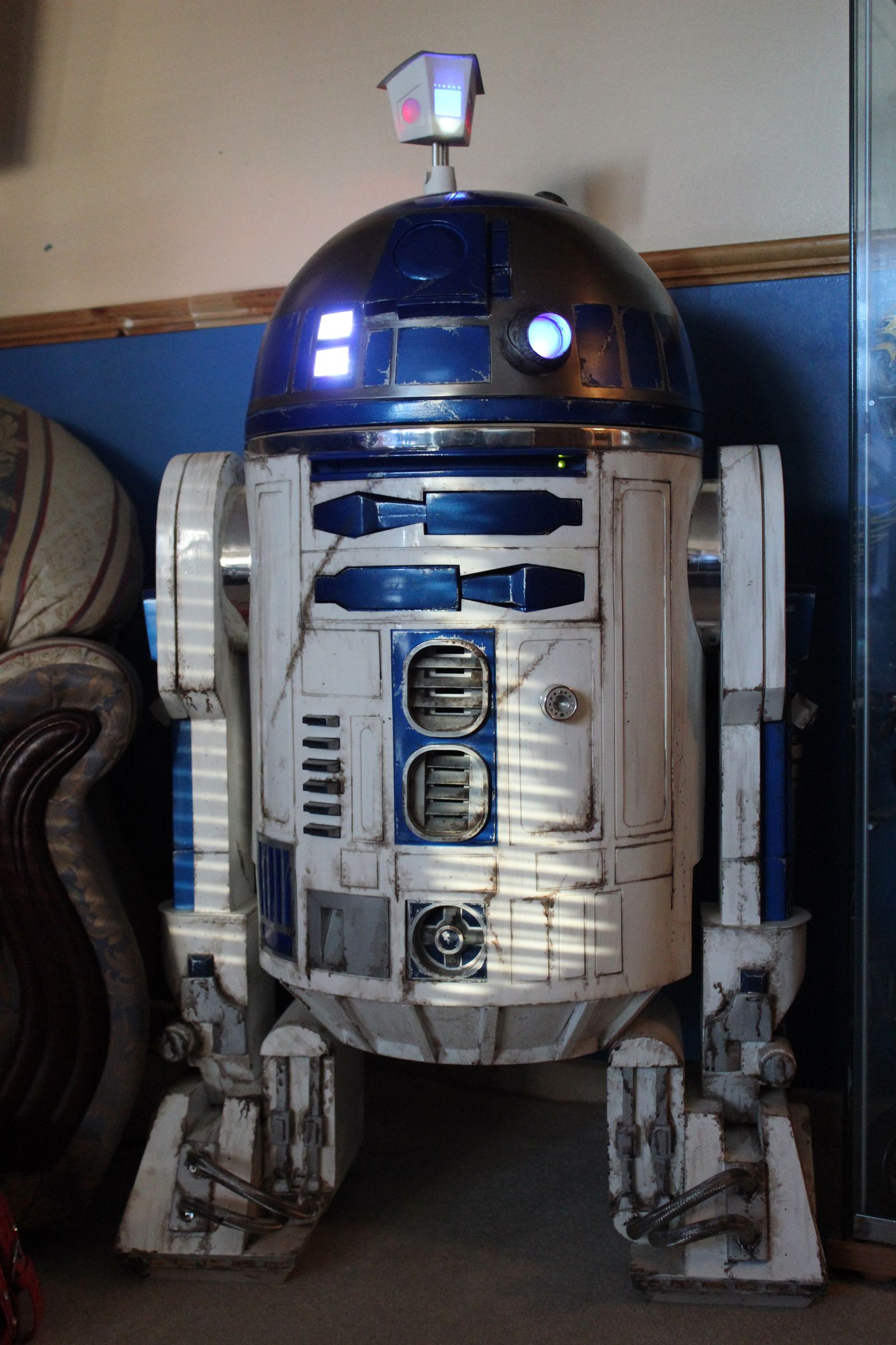 R2D2 How to Battle Damaged R2 and Add Low-cost Audio N Led Lights