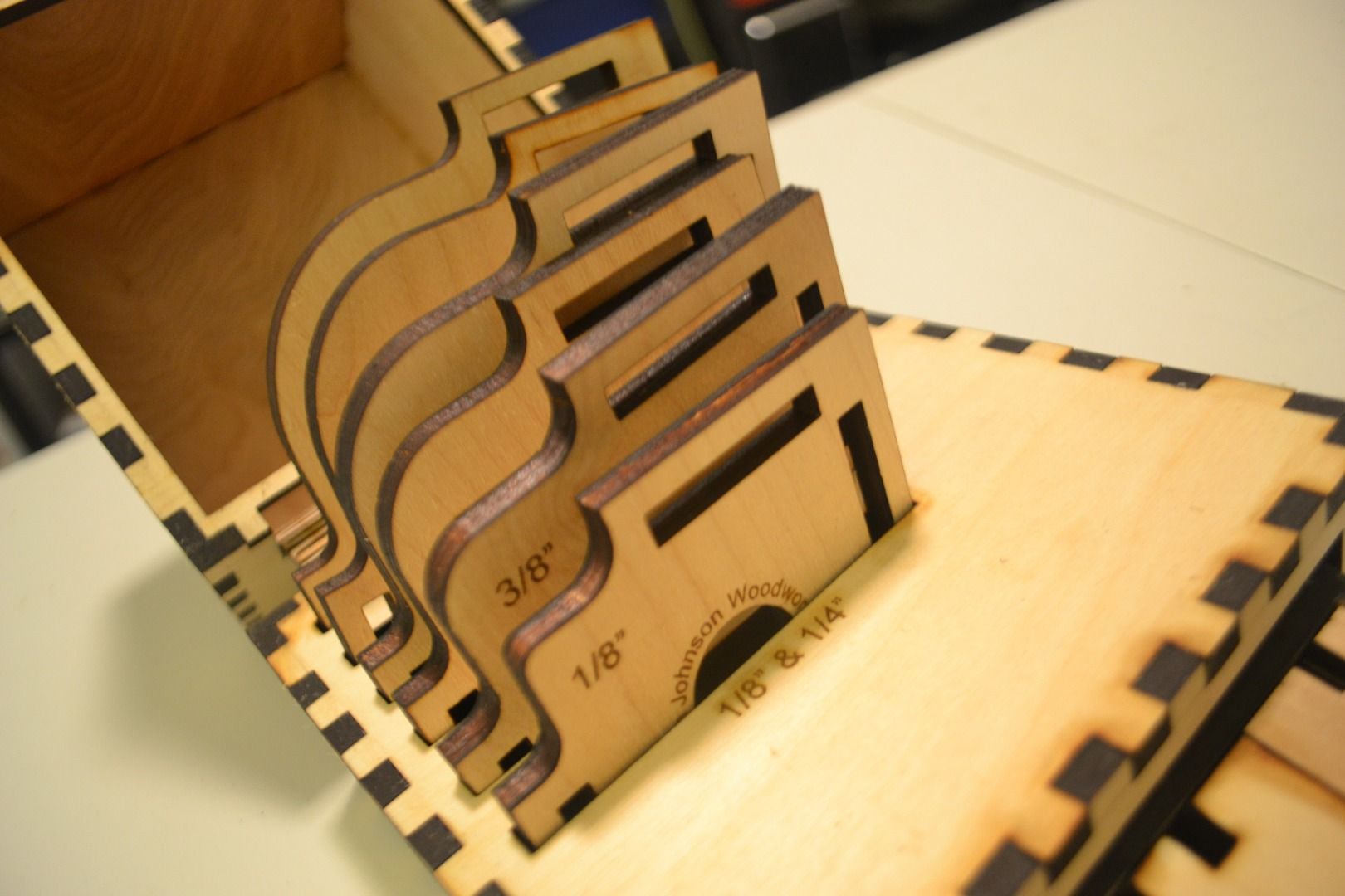 Corner Radius Router Jig + Full Box Set : 7 Steps (with Pictures ...