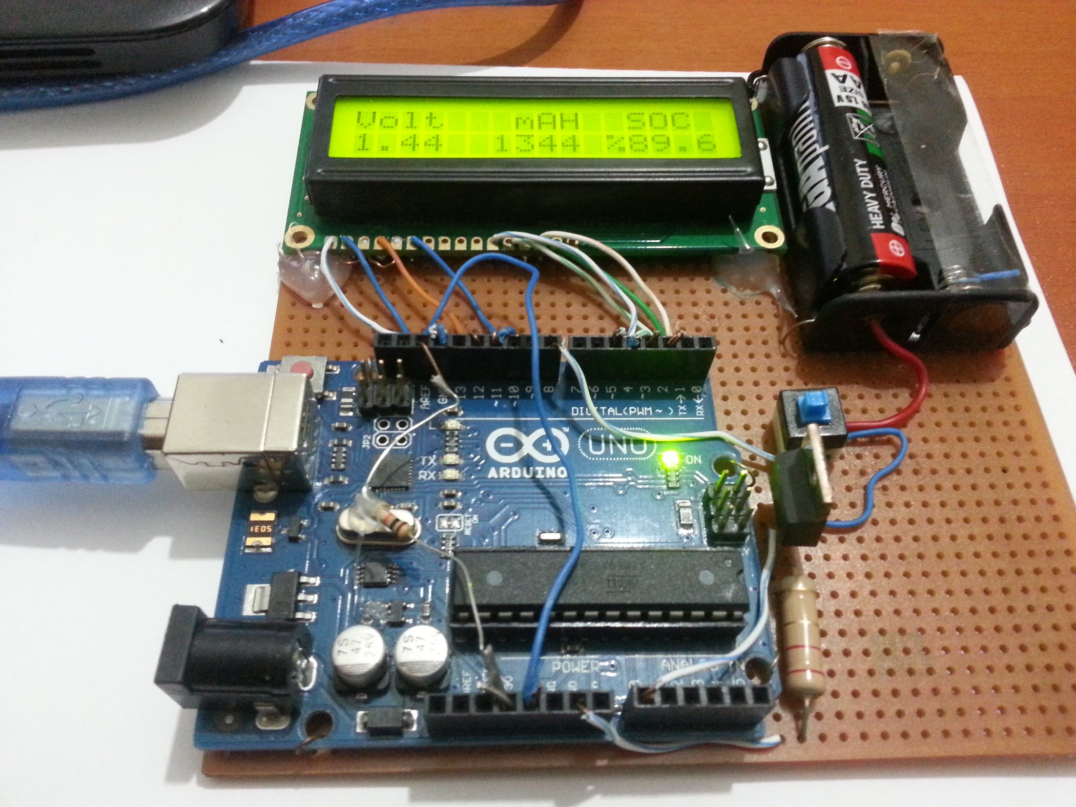 Arduino LCD Battery tester