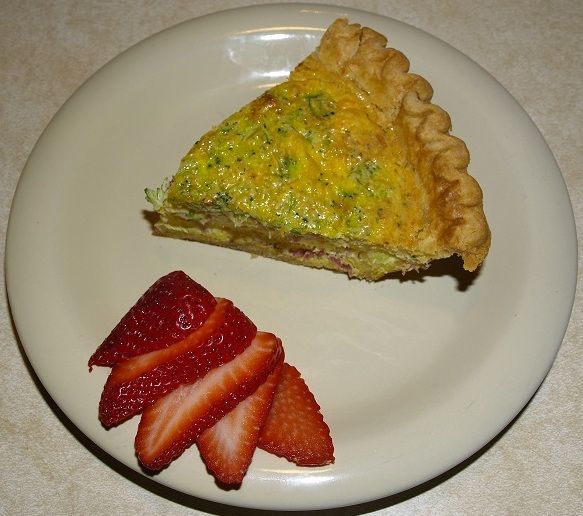 "Oink Oink" Bacon, Ham and Cheddar Quiche