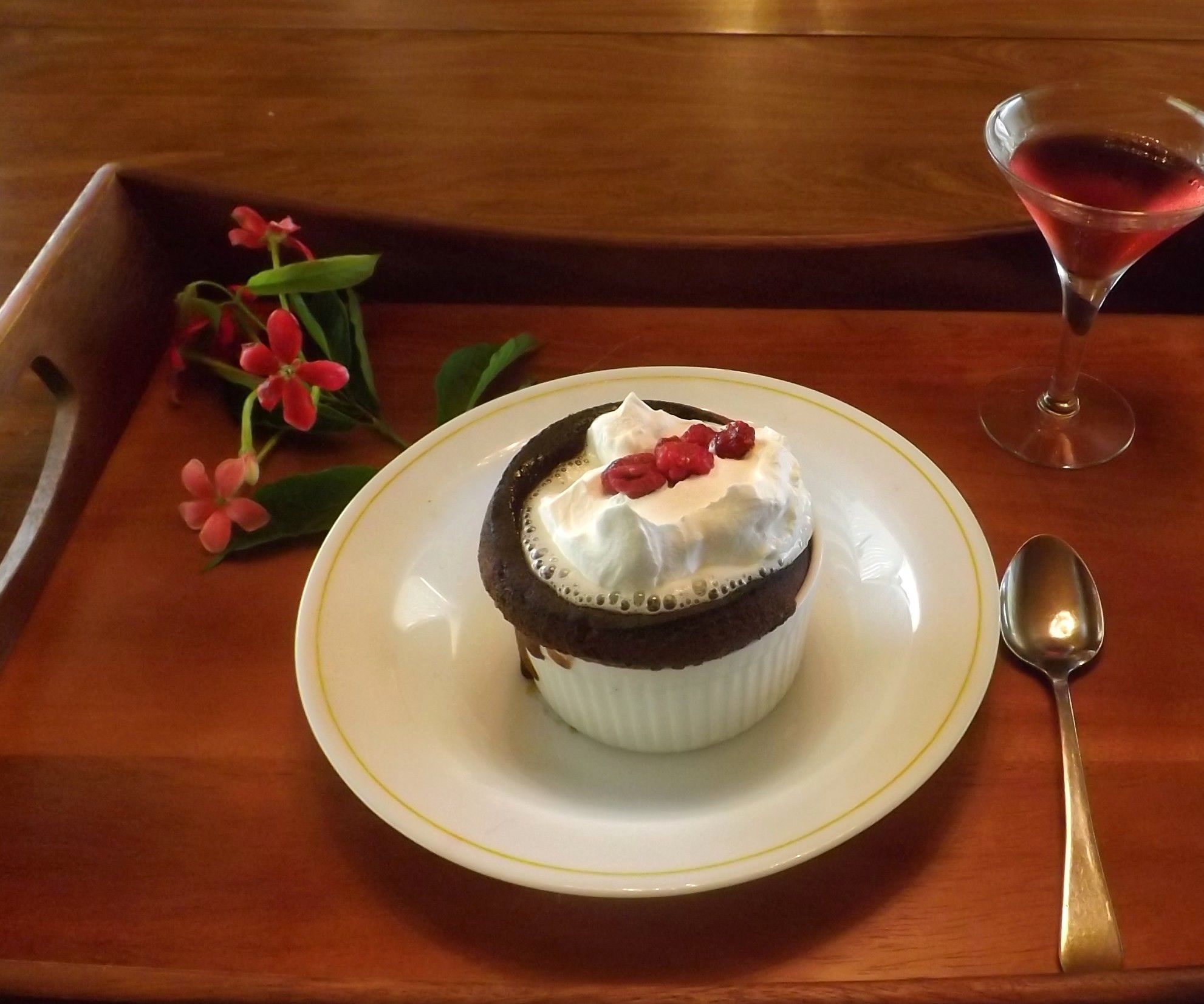CHOCOLATE RASPBERRY SOUFFLÉ   SURPRISE