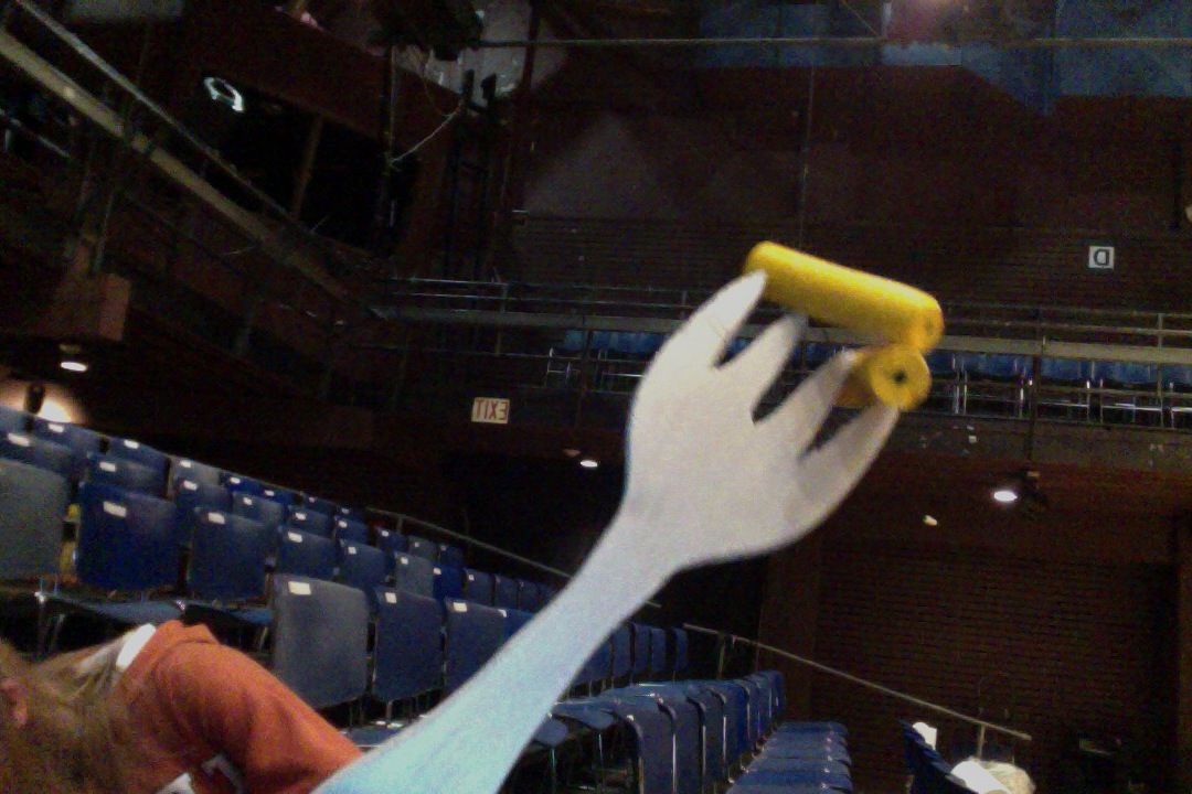 How to Make a Giant Fork With 2 Macaroni Noodles