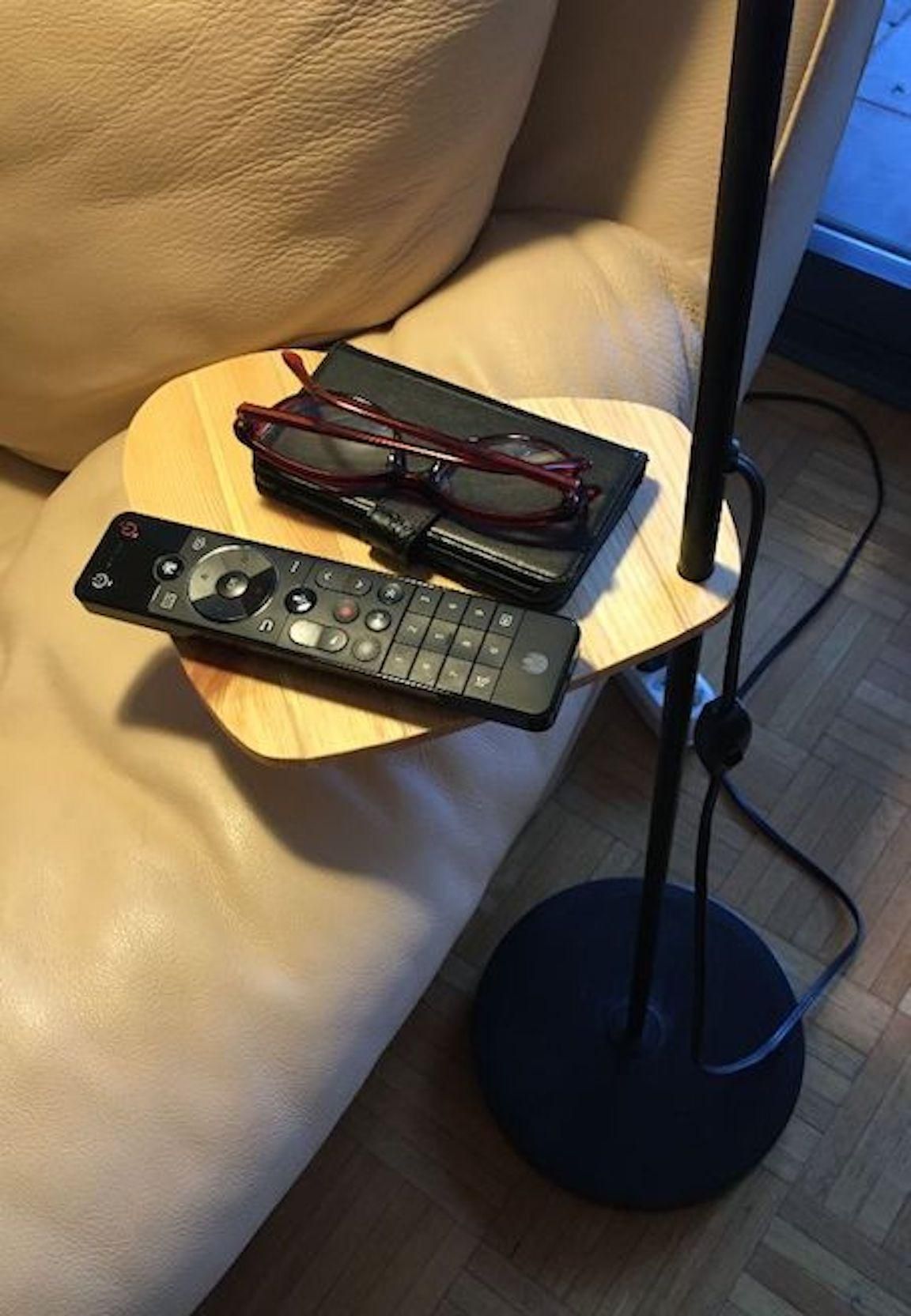 An Accessory for a Floor Lamp