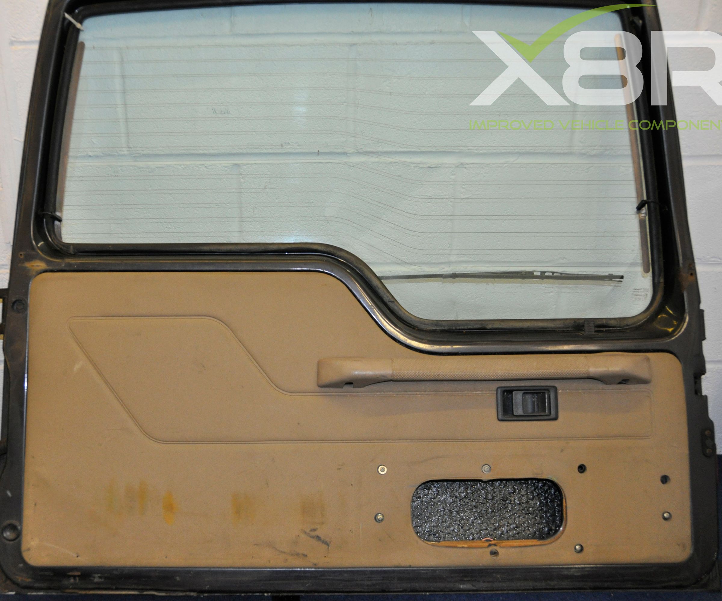 Fitting Our Replacement Door Lock Springs Land Rover Discovery 1 Range Rover Classic TAIL GATE