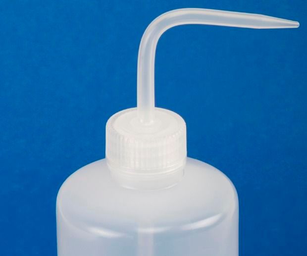 10 Uses for a Wash Bottle