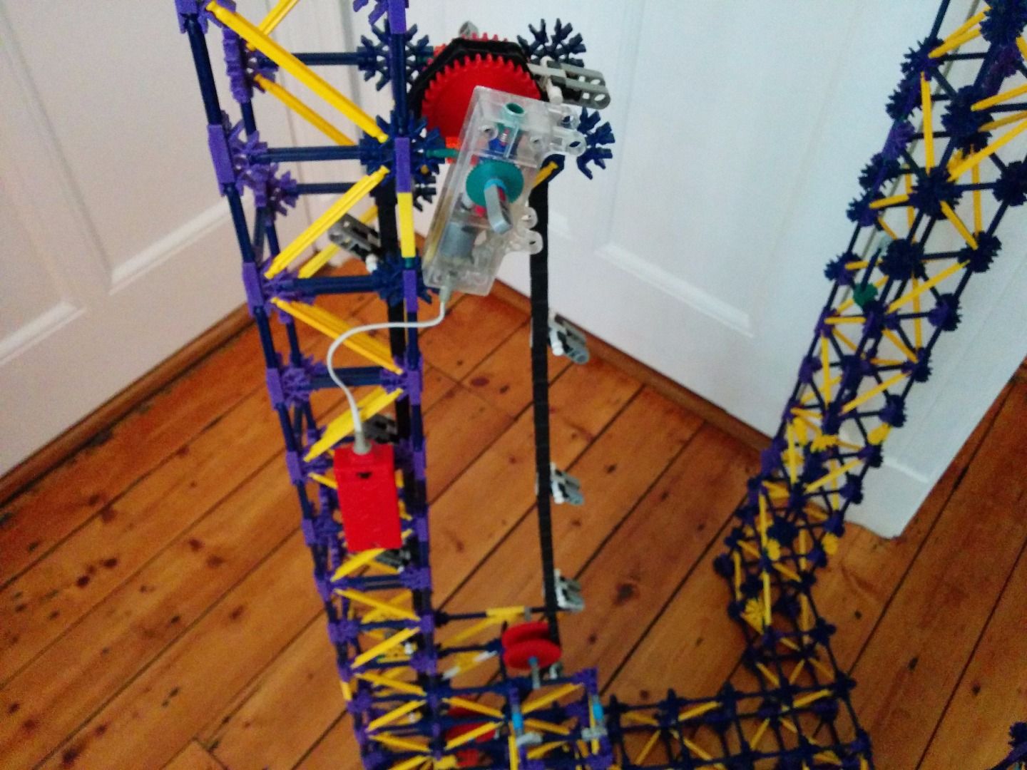 Three Small Towers - a K'nex Ball Machine : 8 Steps - Instructables