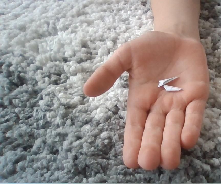 How to Make a Mini Paper Claw