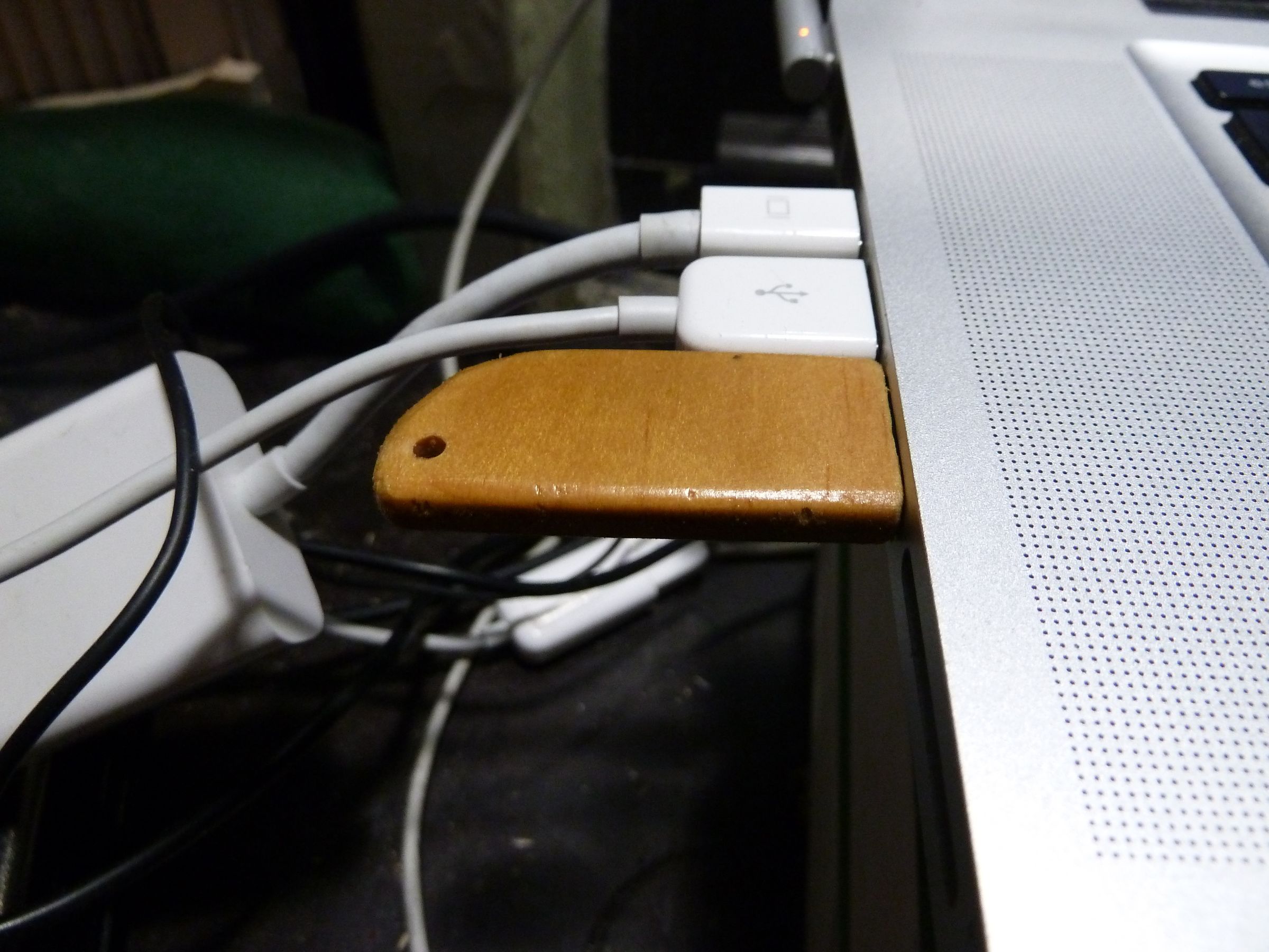 Elegant Wooden Flash Drive