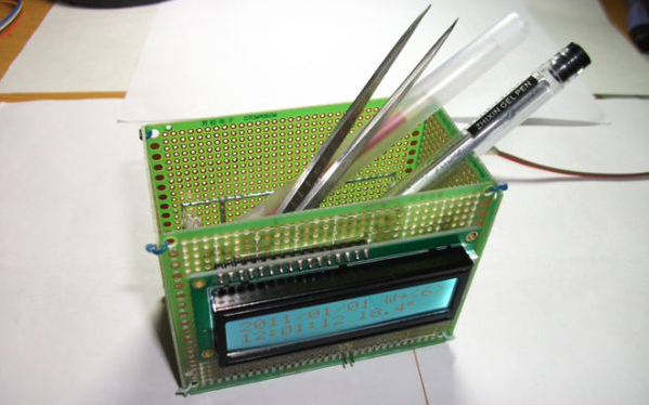 The Extension of DIY Clock :Electronic Calender of Pen Holder Shape