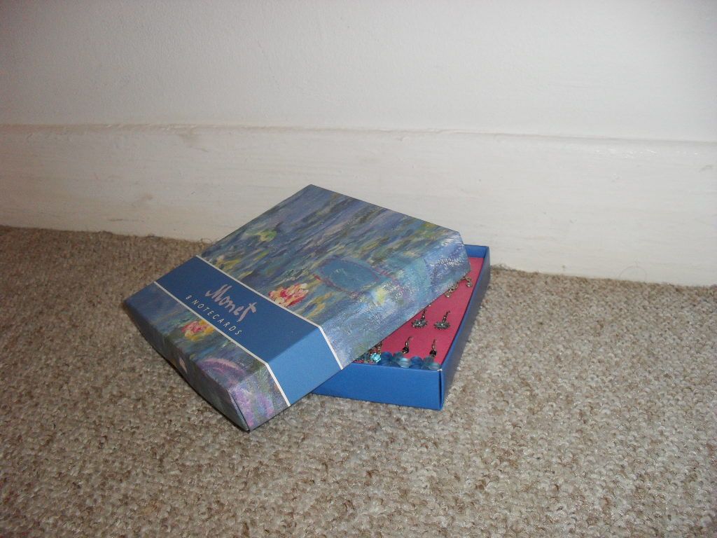 Portable Cardboard Earring Holder