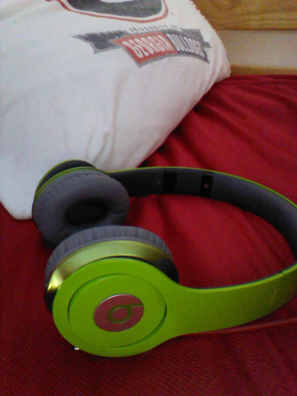 How to Clean Your Beats 