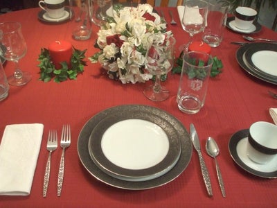 How to Set a Formal Dinner Table