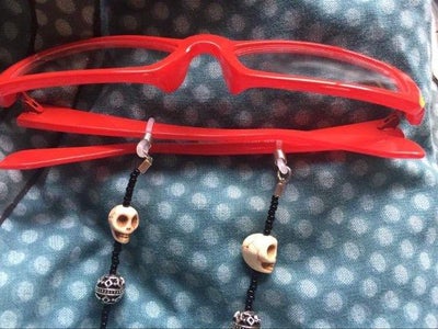 Attaching Glasses Loop to Wire