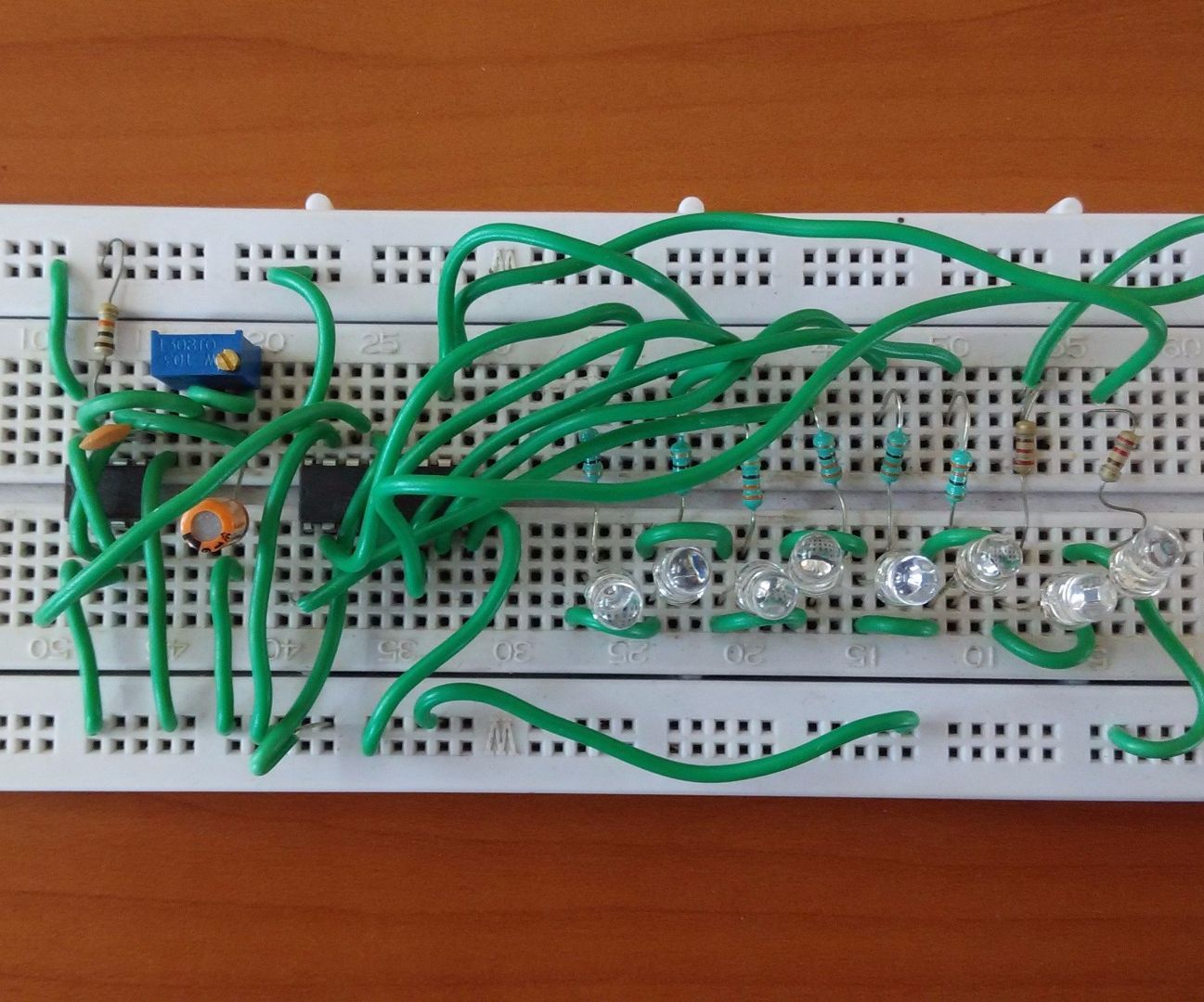 Running Light Chaser Circuit
