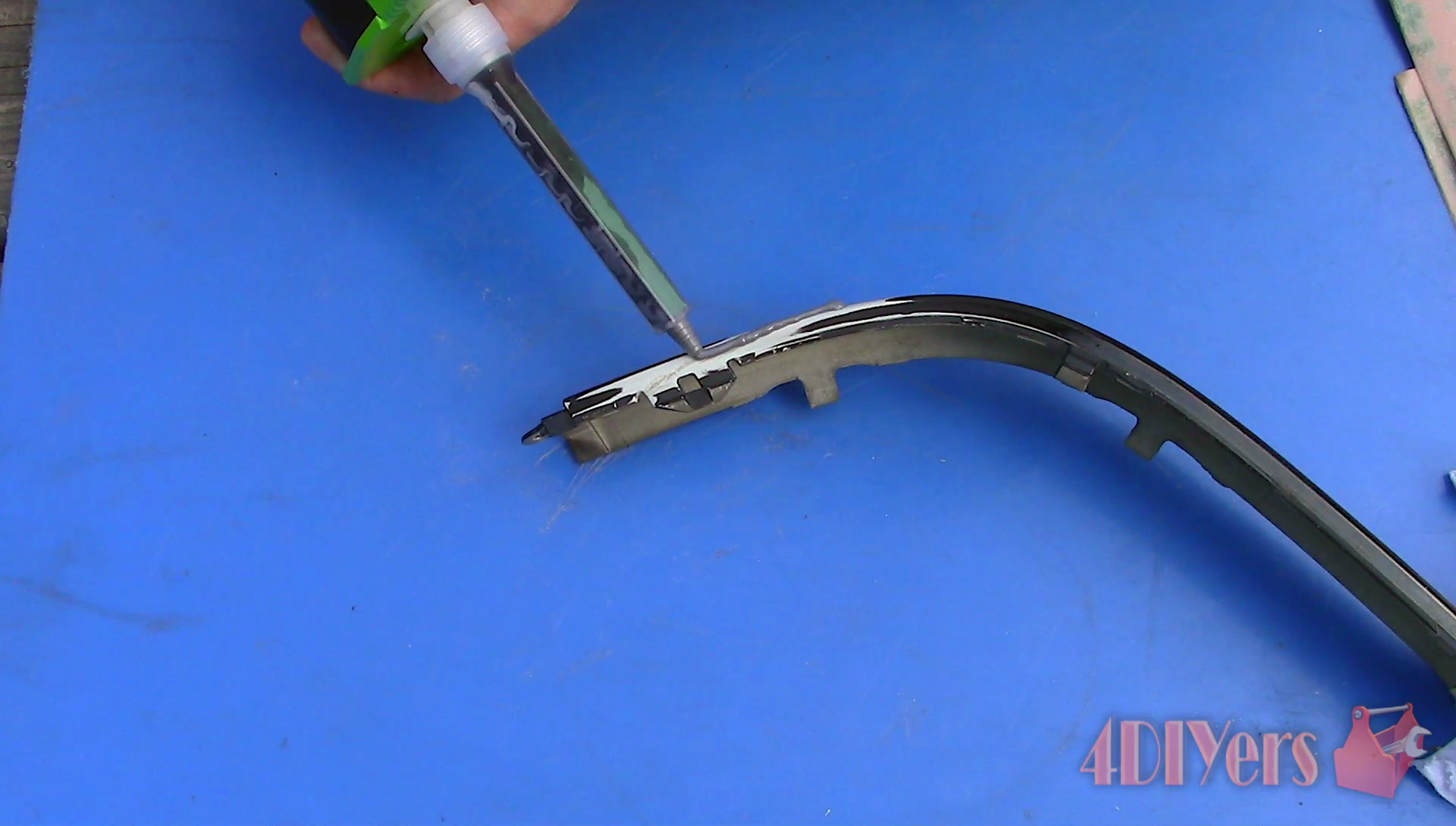 How to Properly Repair Cracked Plastic Trim 7 Steps (with Pictures) Instructables