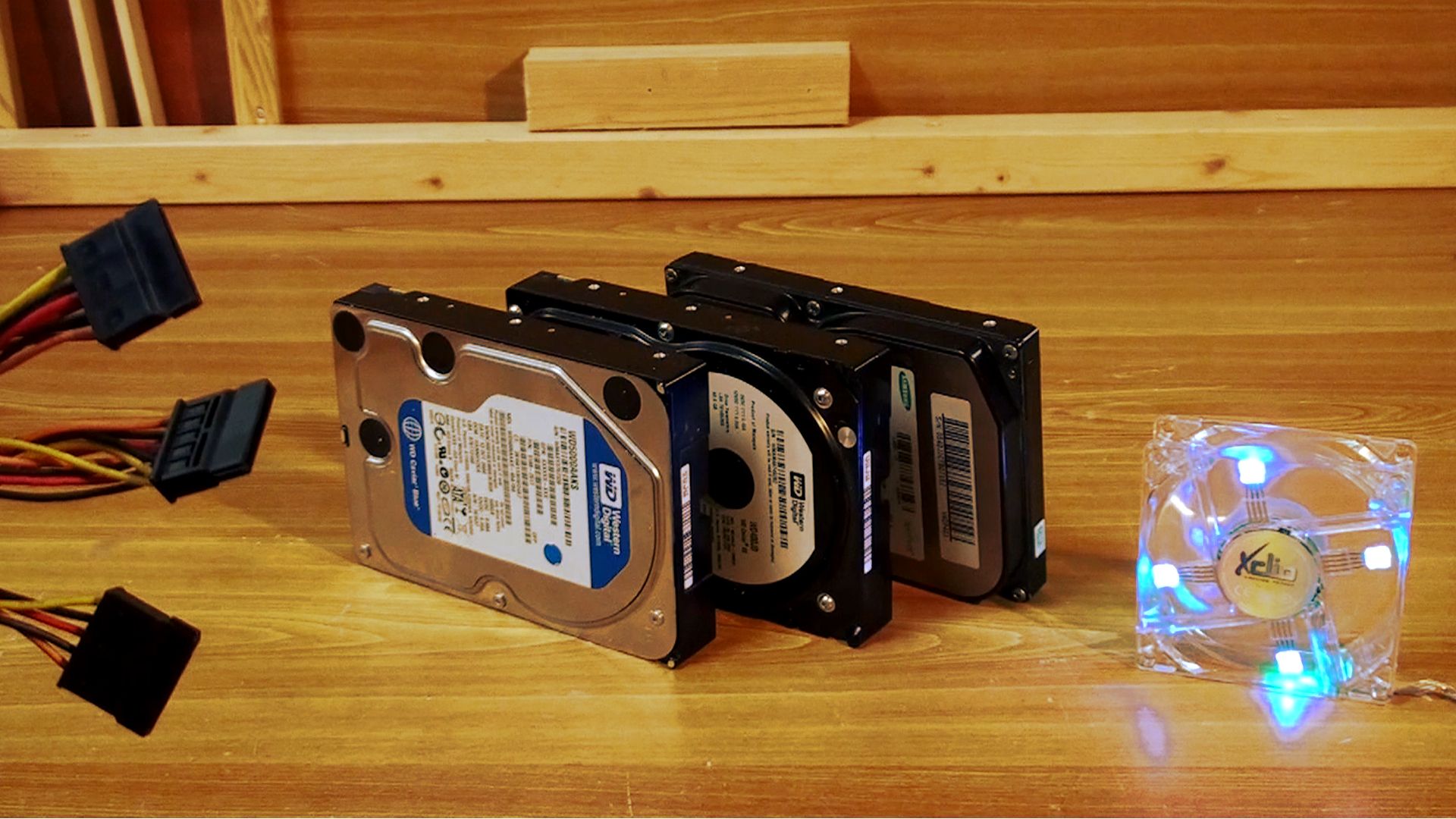 DIY-Building RAID Inside 400W PC Casing
