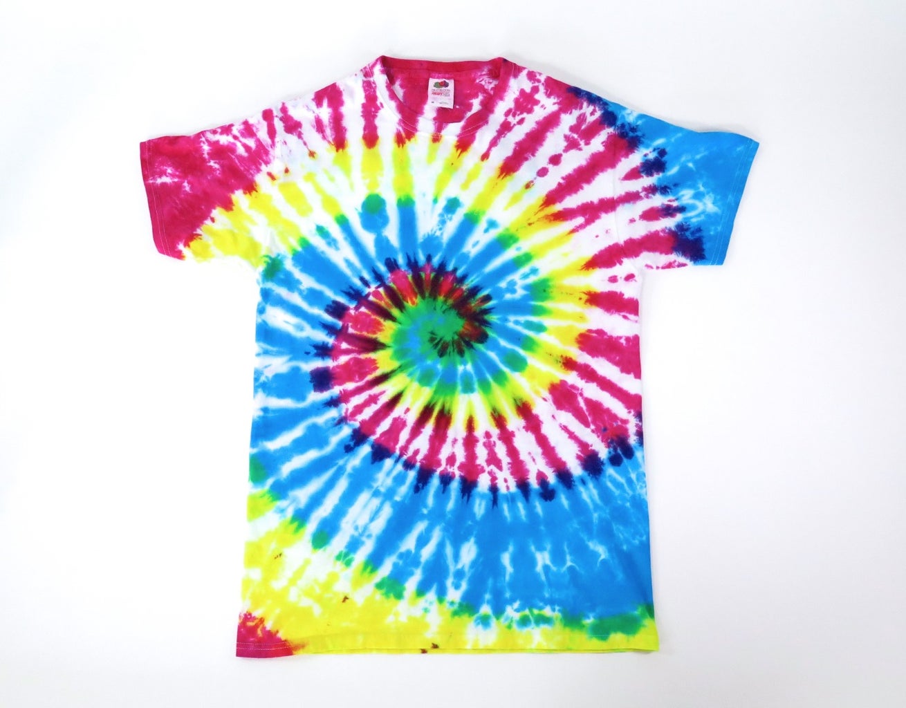 How to Tie Dye an Old White Shirt : 14 Steps (with Pictures) - Instructables