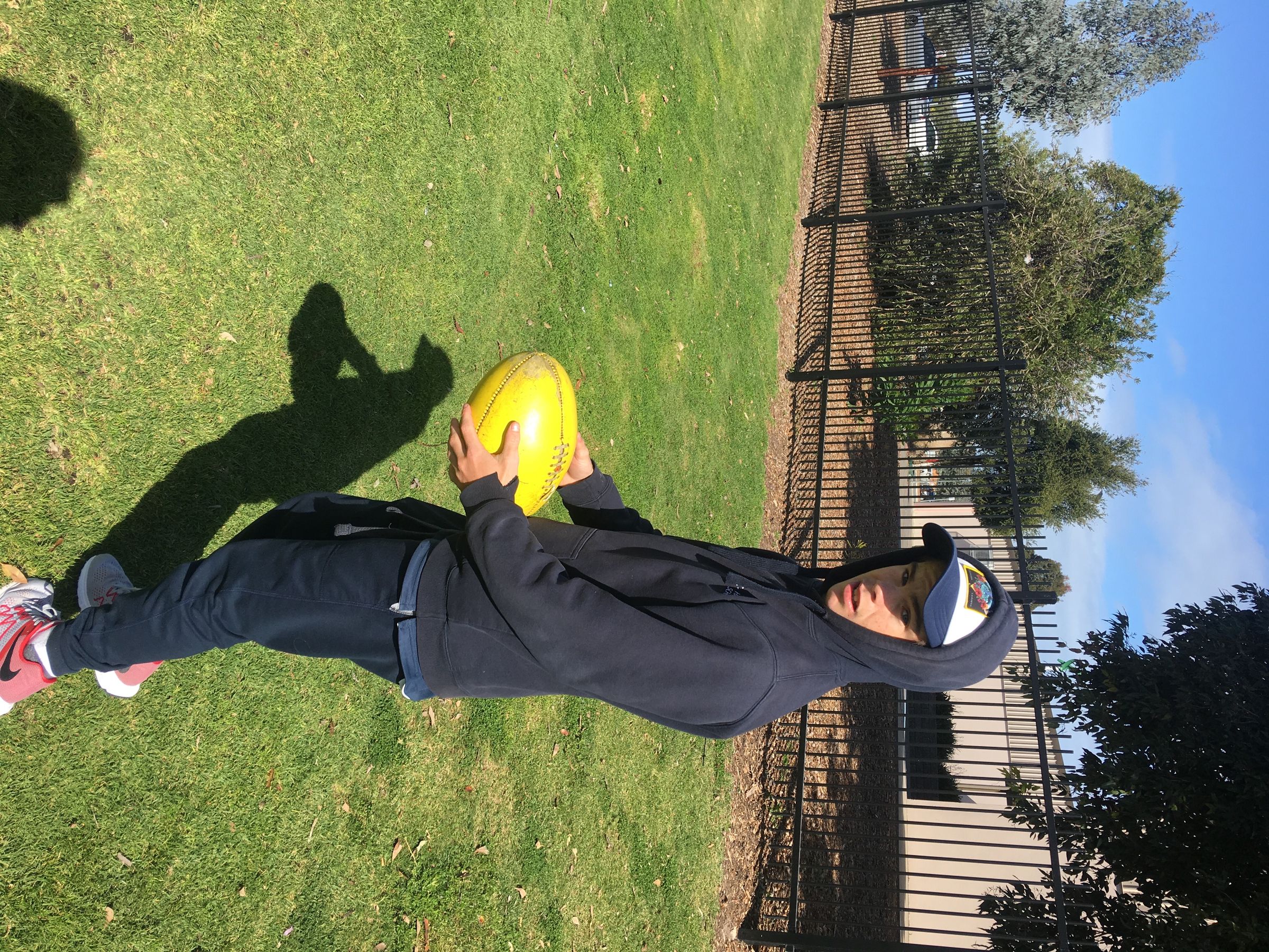 How to Kick a Football 4 Steps Instructables