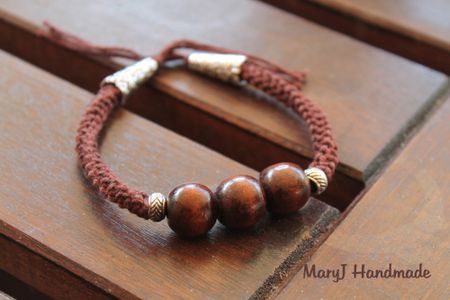 Choose a Way to Finish the Bracelet