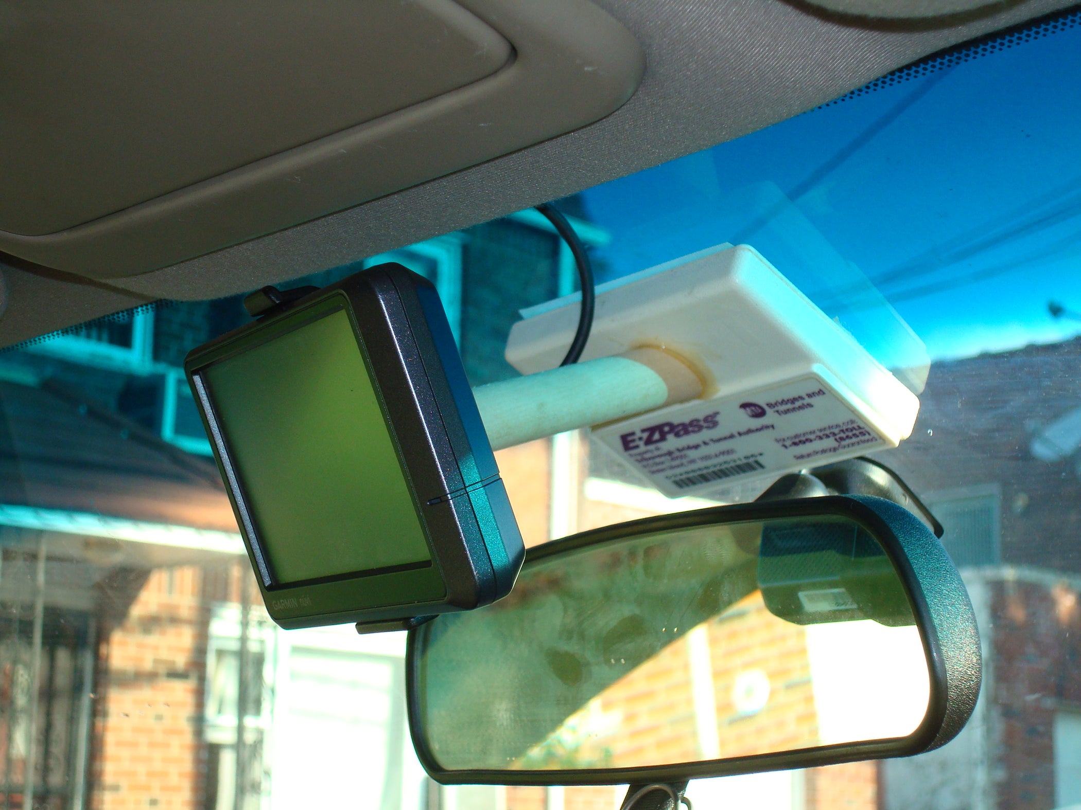Direct Wire GPS Mount + EZPass Holder for Toyota Seinna 5 Steps