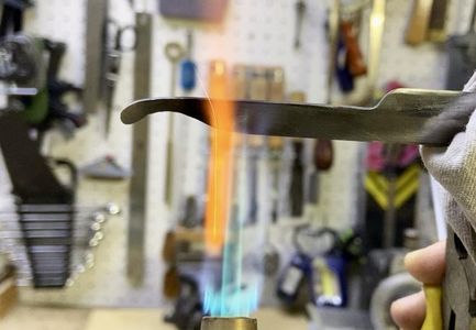 DIY Straight Razor From an Old Saw Blade : 6 Steps (with Pictures ...