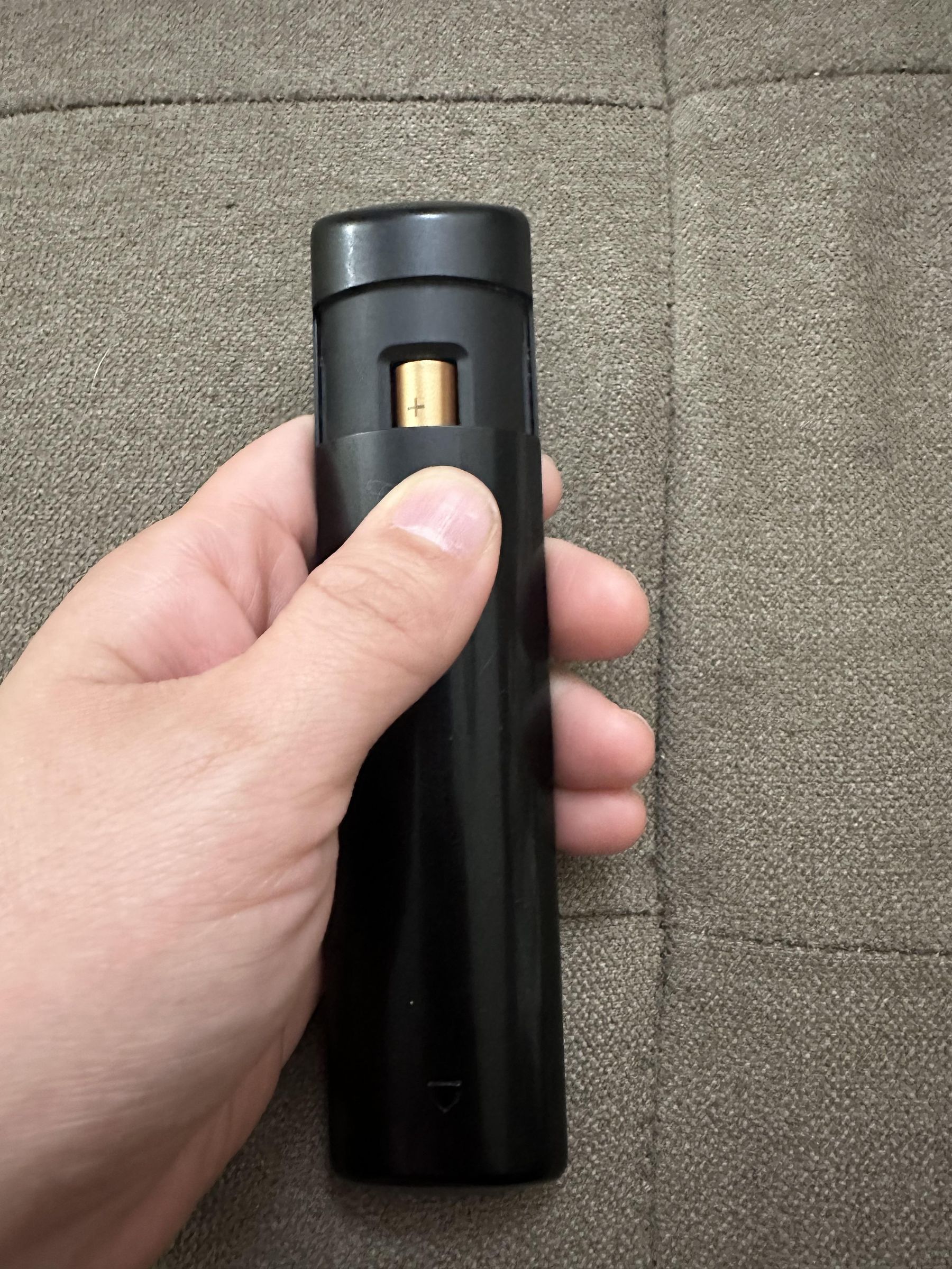 Sowell_Changing Amazon Fire Stick Remote Batteries 8 Steps
