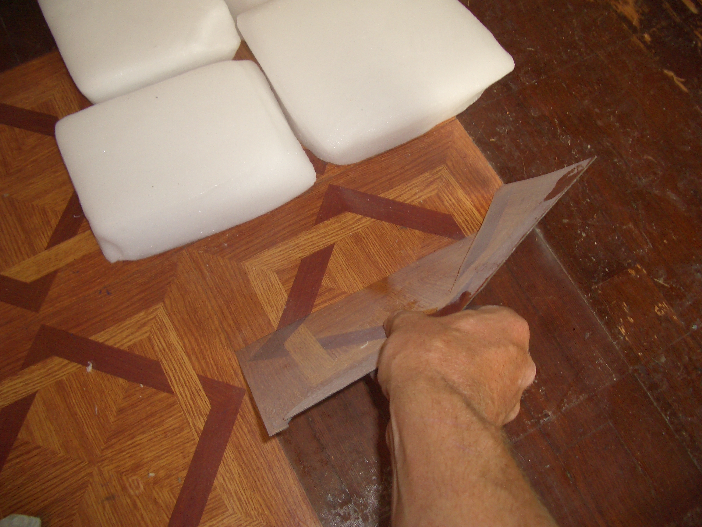 How to Easily Remove Vinyl Tiles 4 Steps (with Pictures) Instructables