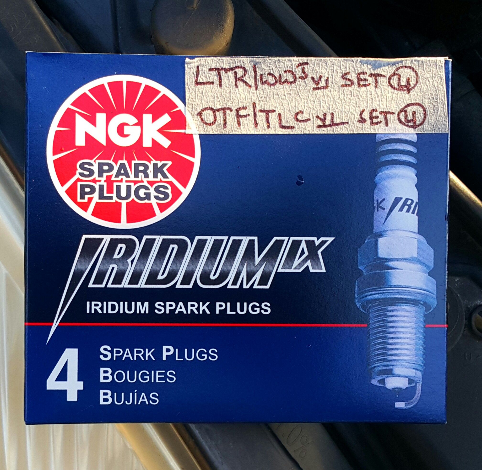 Replacing Spark Plugs! 