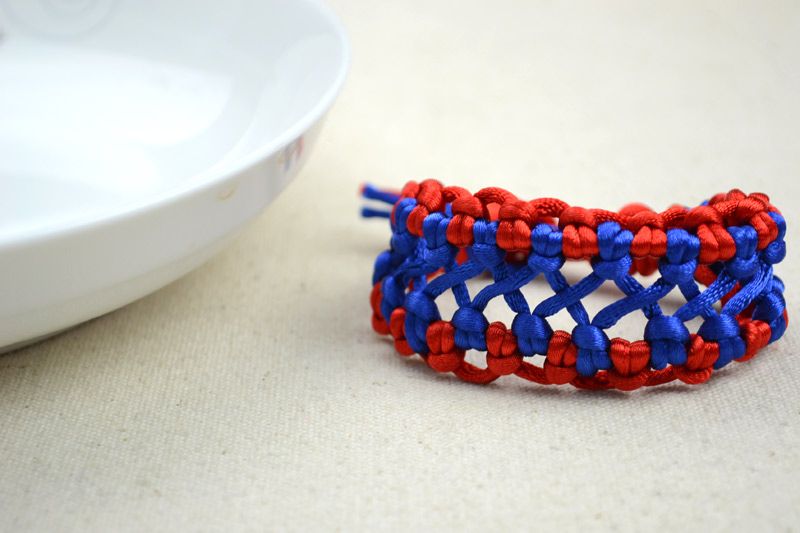 Handmade Fashion Jewelry- Bicolor Woven Hemp Bracelet Patterns for Guys