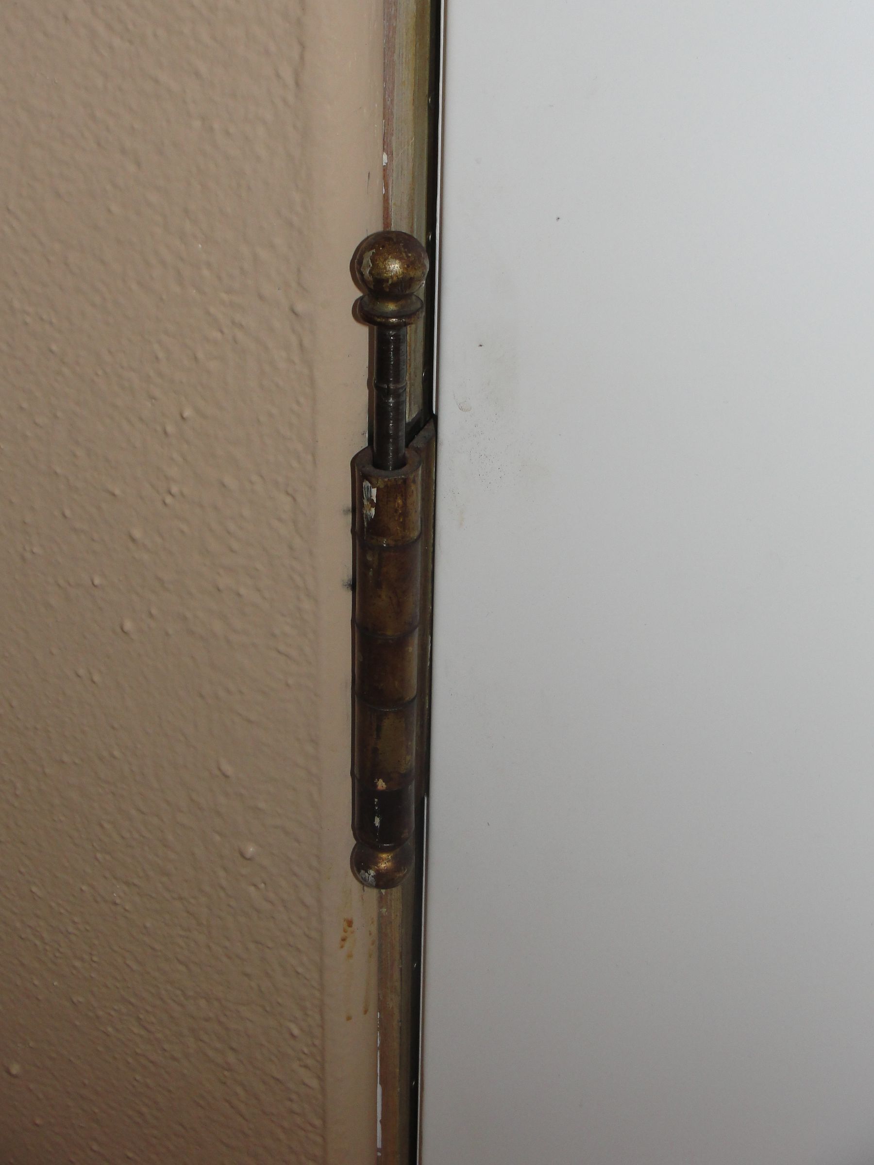 How to Fix a Squeaky Door 5 Steps (with Pictures) Instructables
