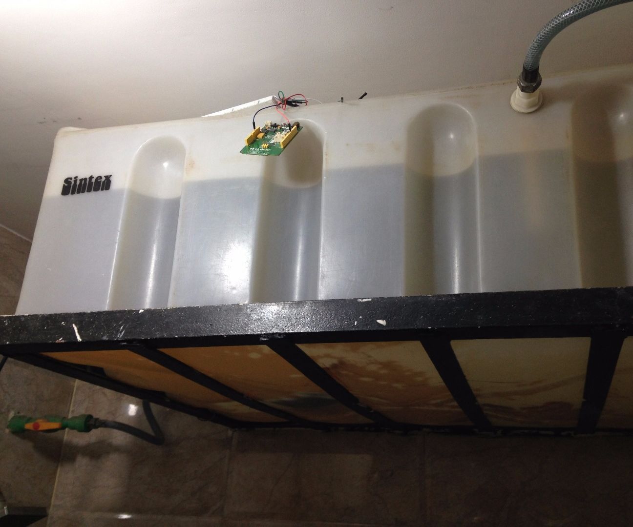 Water Tank Overflow Notifier with LinkitONE