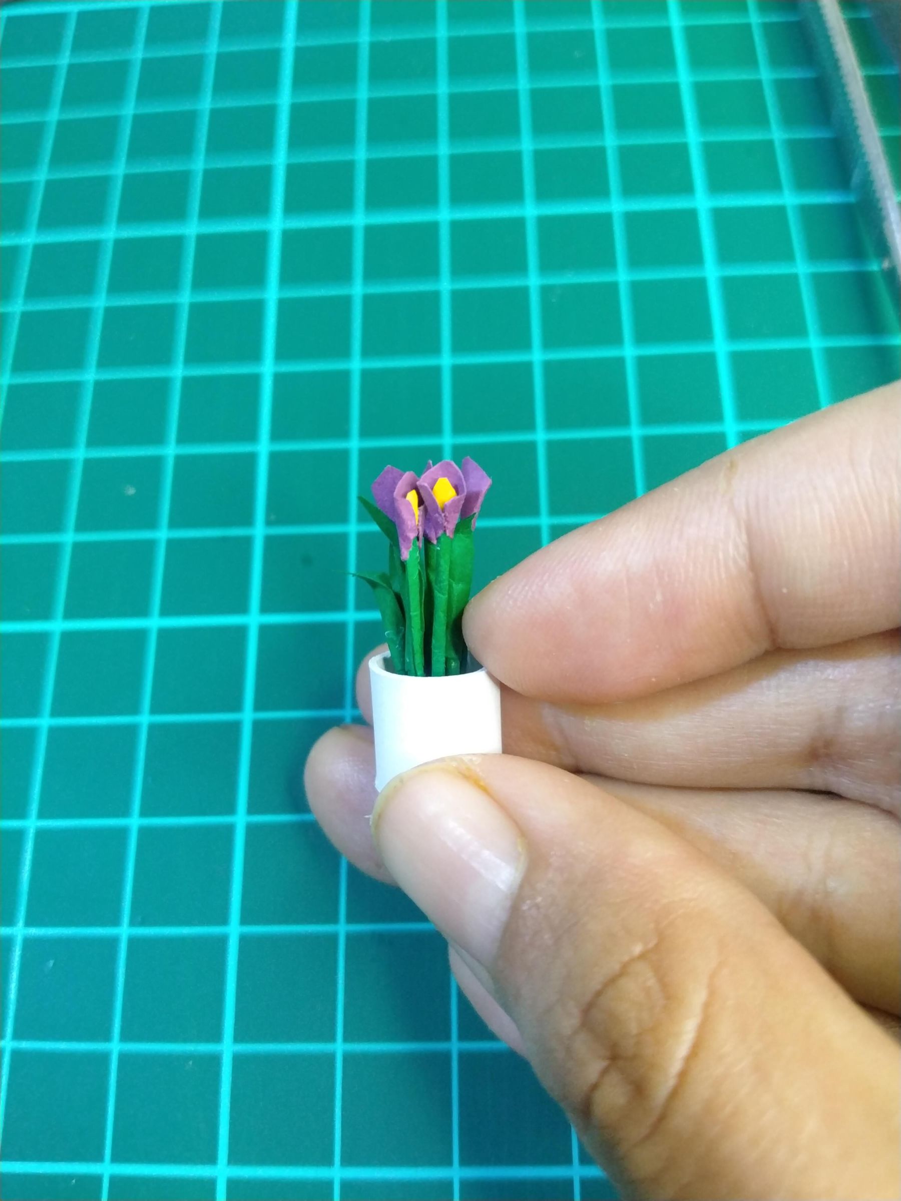 Miniature Plants From Paper _ Miniature Paper Flower Tutorial – QFSW